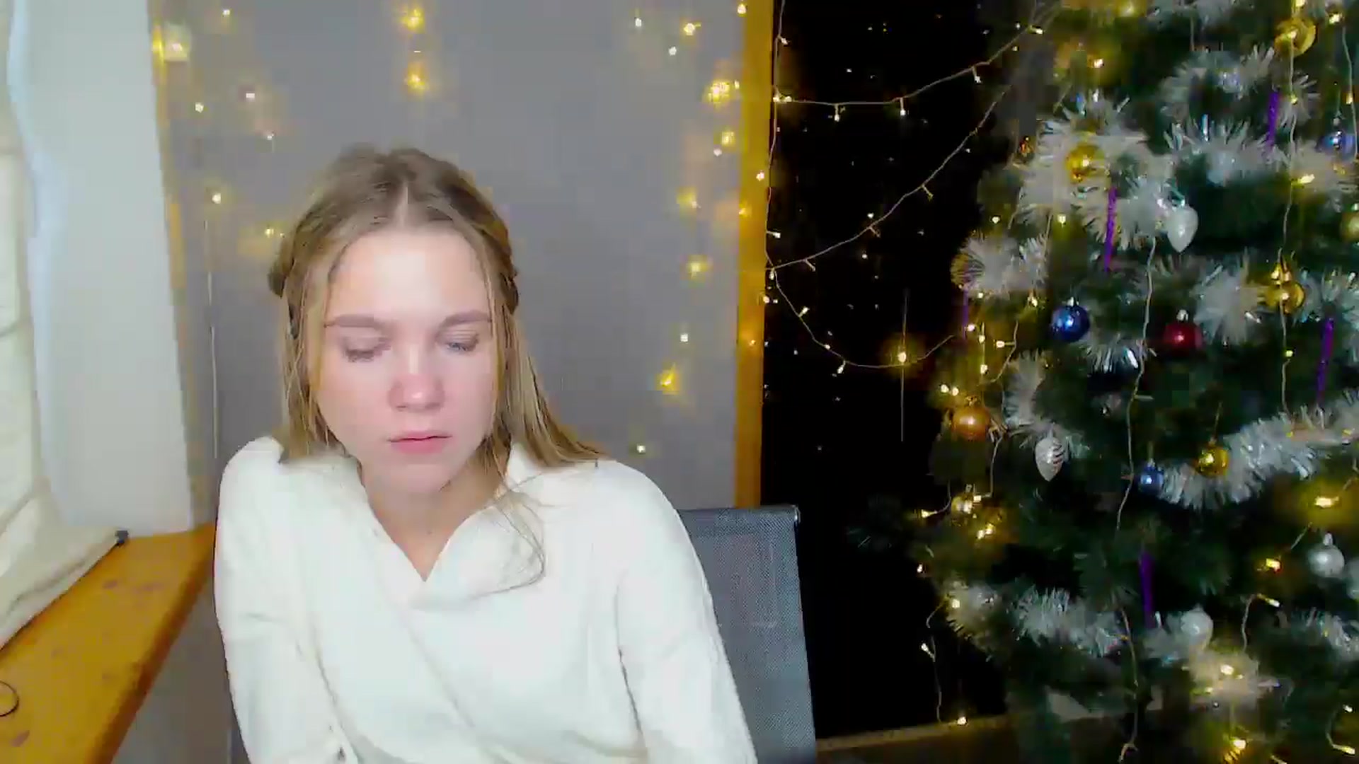 Gallery image thumbnail from Kate_Lewiss's myfreecams stream on, 12/16/2024, 09:17 image 11 of 20