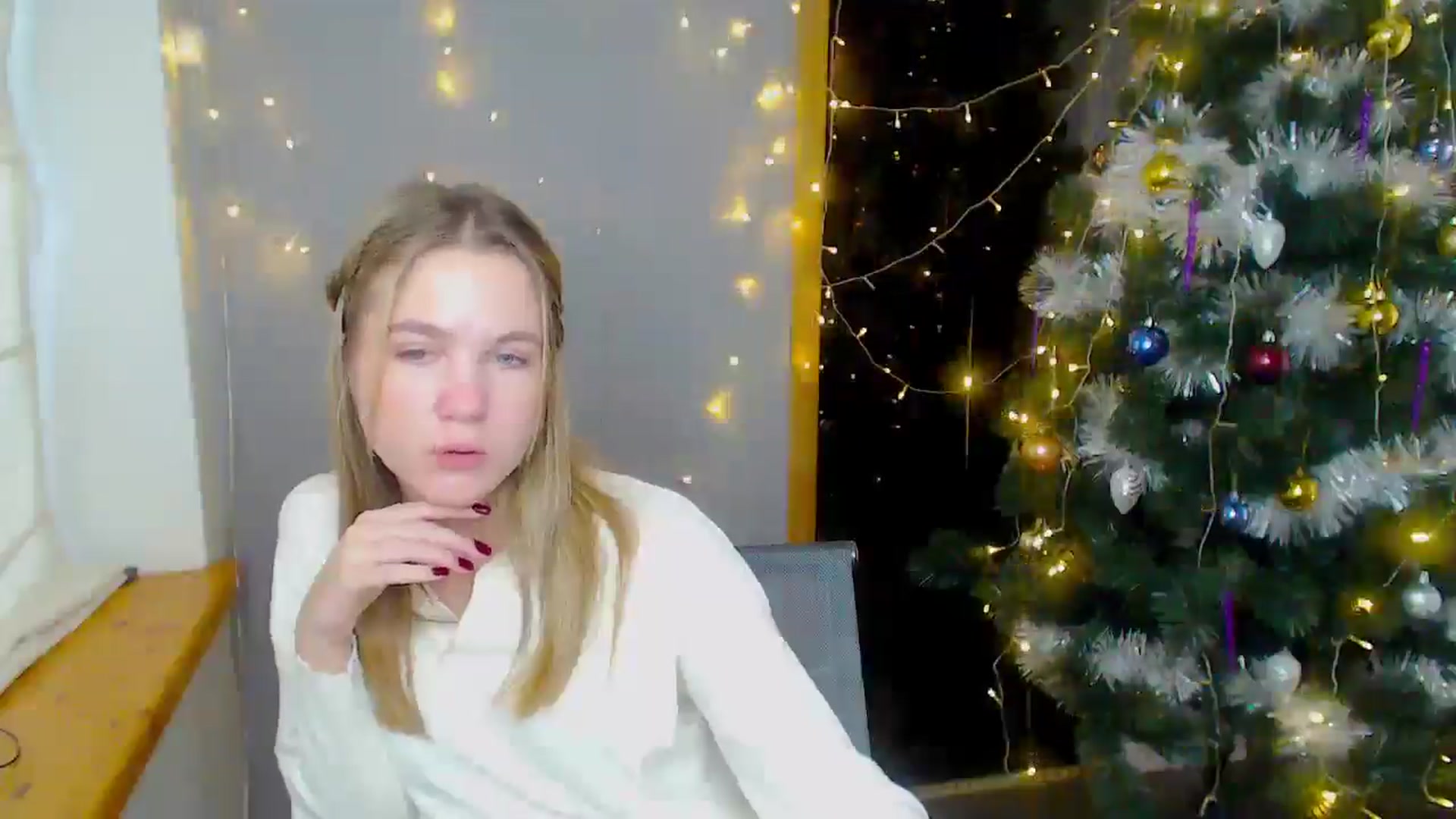 Gallery image thumbnail from Kate_Lewiss's myfreecams stream on, 12/16/2024, 09:17 image 9 of 20