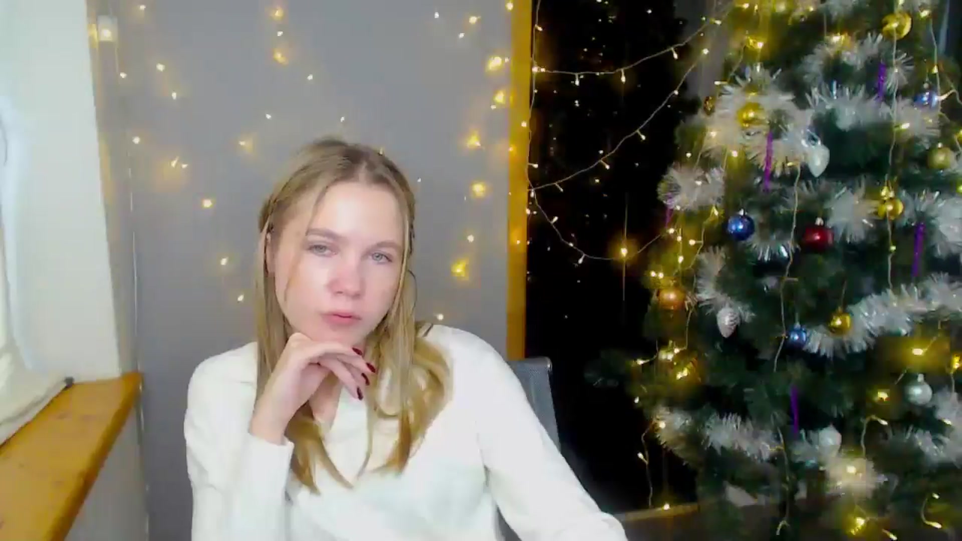 Gallery image thumbnail from Kate_Lewiss's myfreecams stream on, 12/16/2024, 10:11 image 11 of 20