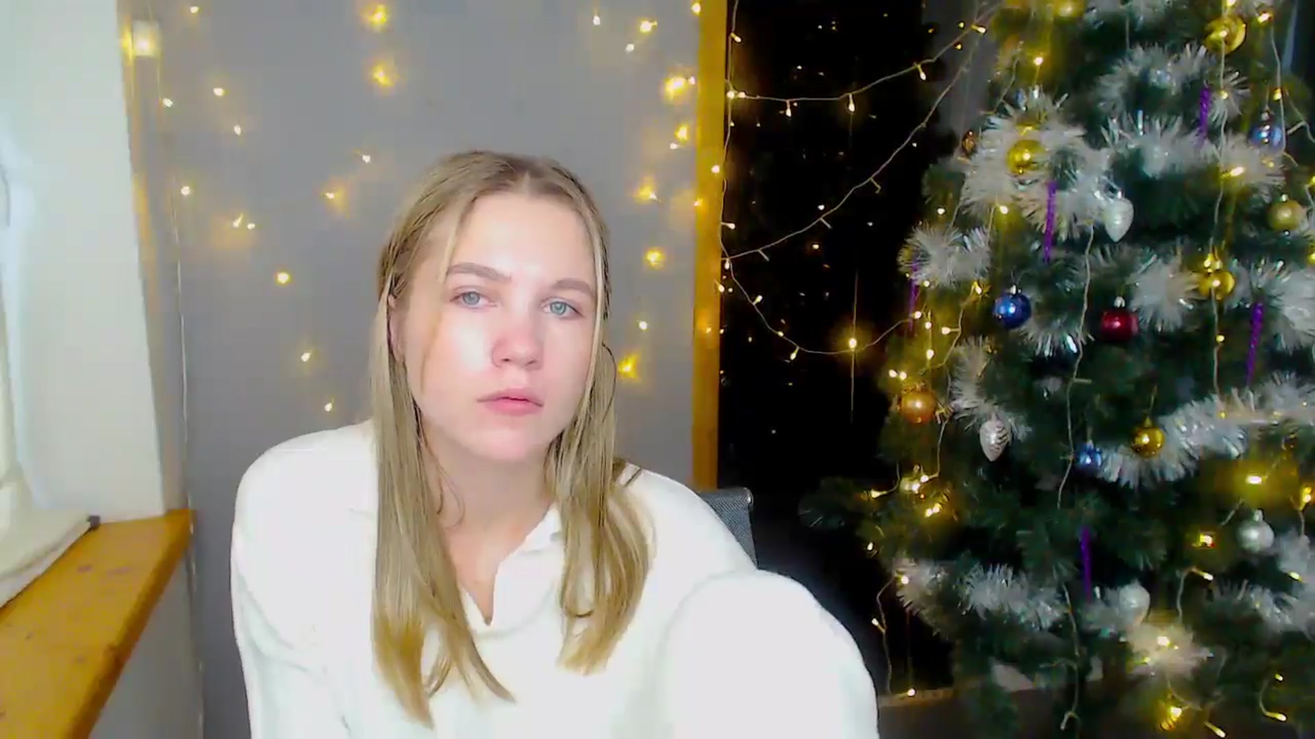 Gallery image thumbnail from Kate_Lewiss's myfreecams stream on, 12/16/2024, 10:11 image 18 of 20