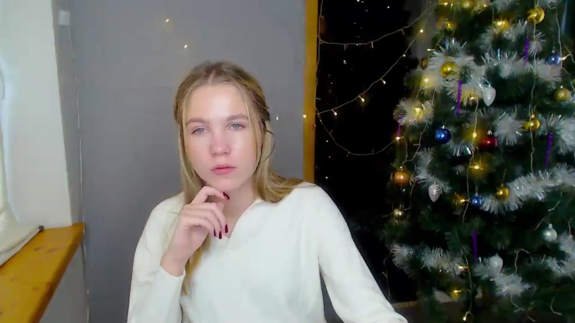 Gallery image thumbnail from Kate_Lewiss's myfreecams stream on, 12/16/2024, 10:11 image 2 of 20