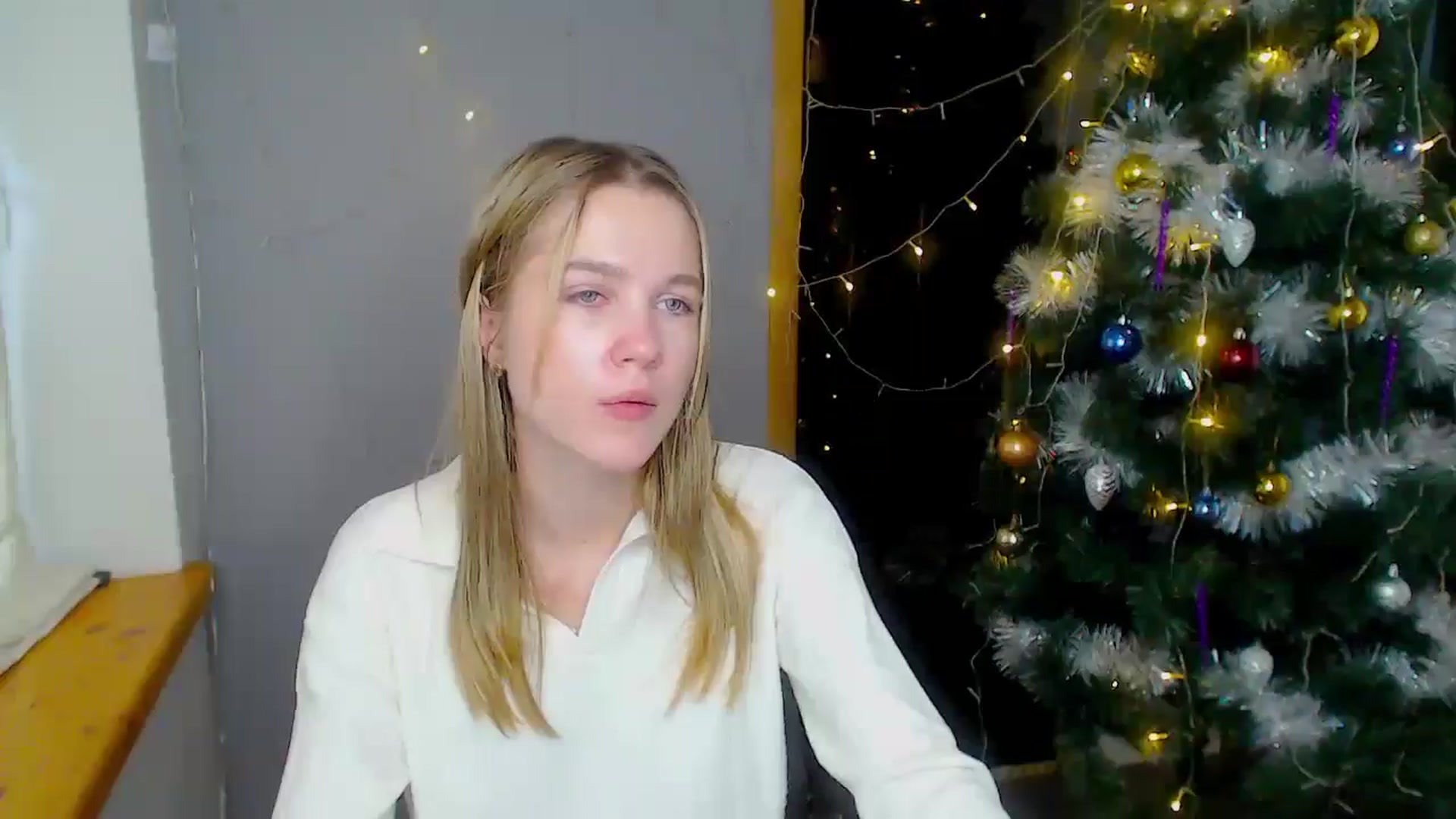 Gallery image thumbnail from Kate_Lewiss's myfreecams stream on, 12/16/2024, 11:44 image 9 of 20
