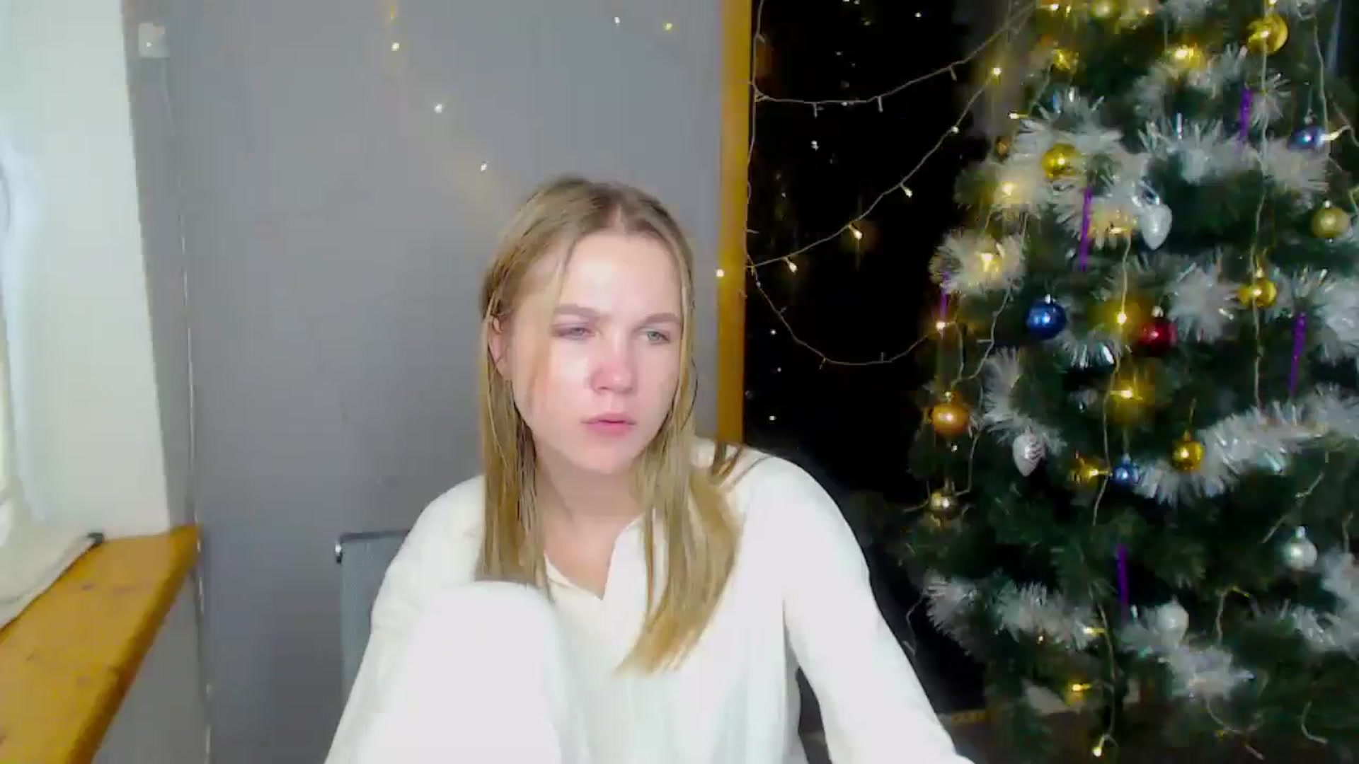 Gallery image thumbnail from Kate_Lewiss's myfreecams stream on, 12/16/2024, 11:44 image 3 of 20