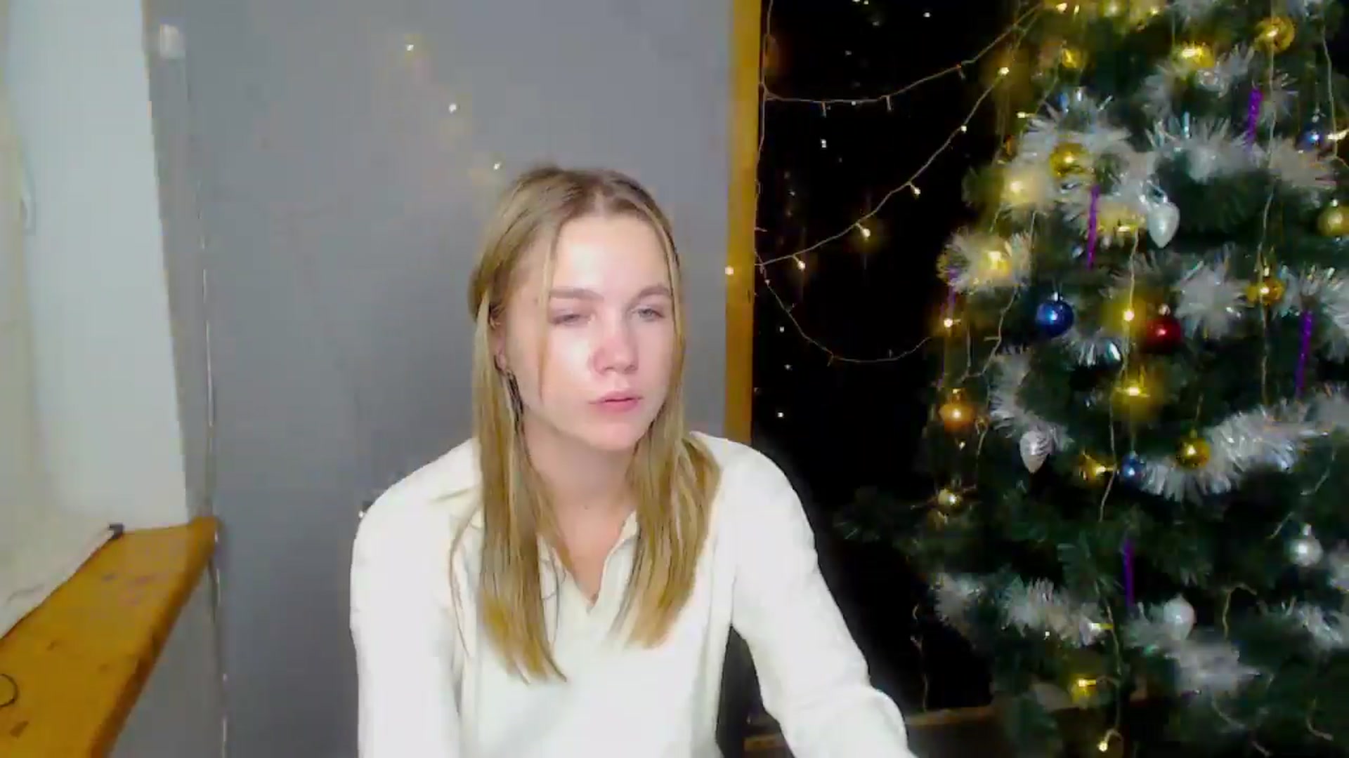 Gallery image thumbnail from Kate_Lewiss's myfreecams stream on, 12/16/2024, 12:56 image 12 of 20