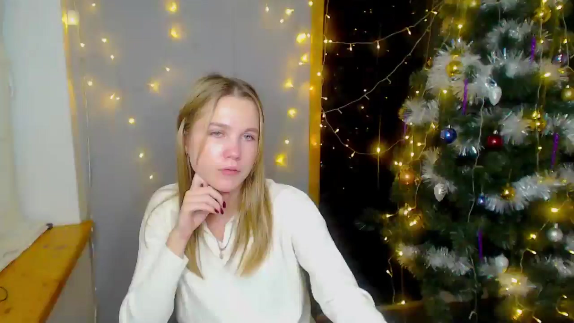 Gallery image thumbnail from Kate_Lewiss's myfreecams stream on, 12/16/2024, 12:56 image 7 of 20