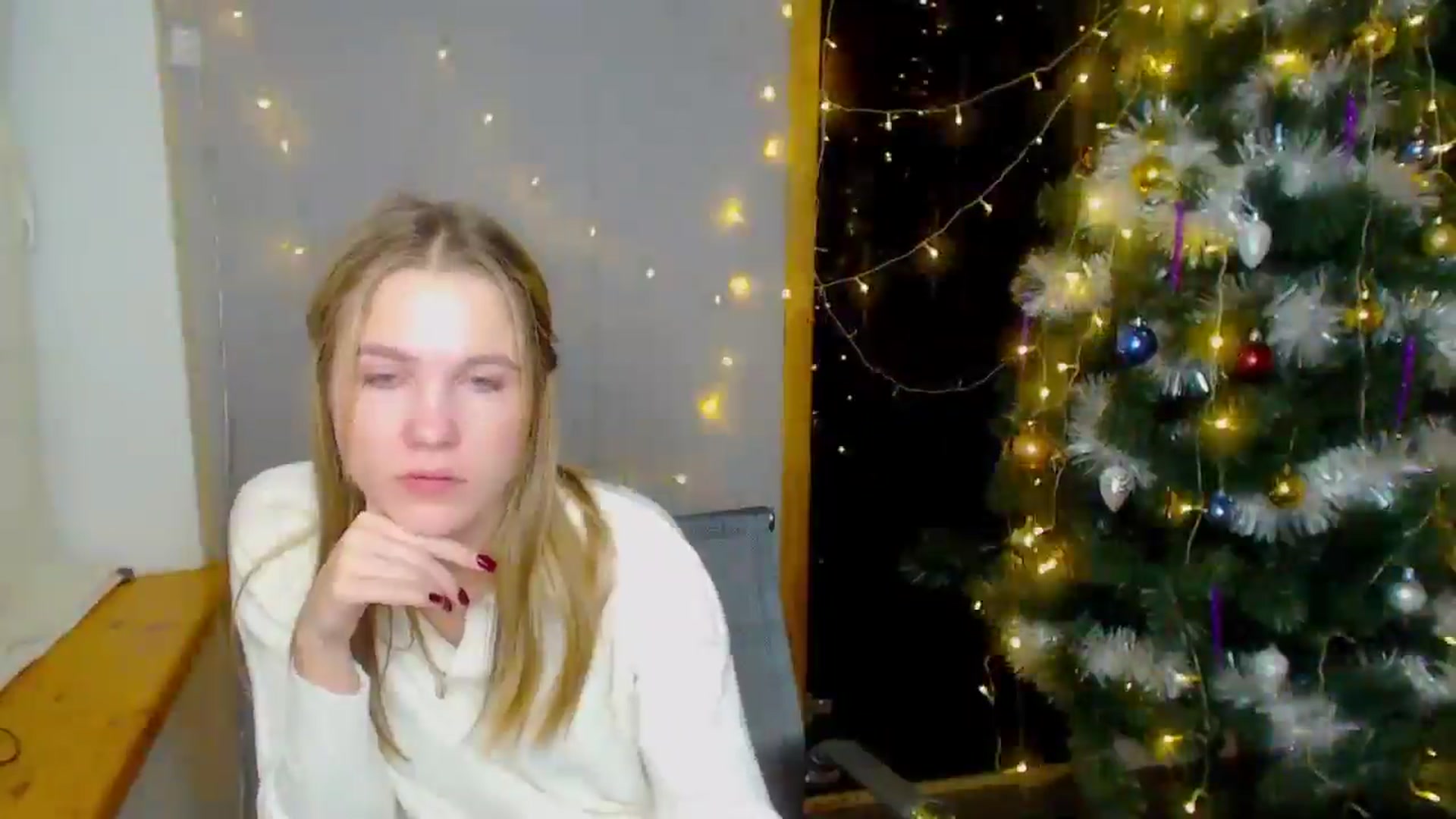 Gallery image thumbnail from Kate_Lewiss's myfreecams stream on, 12/16/2024, 12:56 image 11 of 20