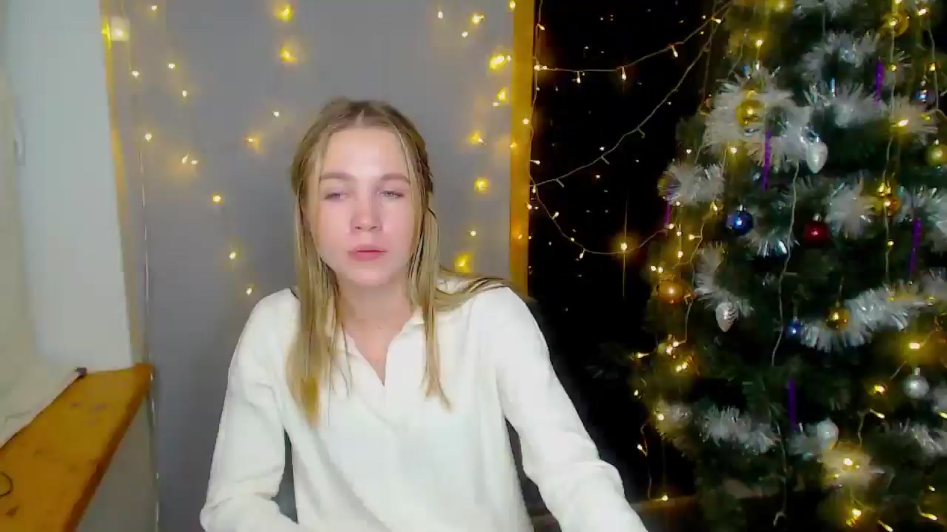 Gallery image thumbnail from Kate_Lewiss's myfreecams stream on, 12/16/2024, 13:15 image 9 of 20