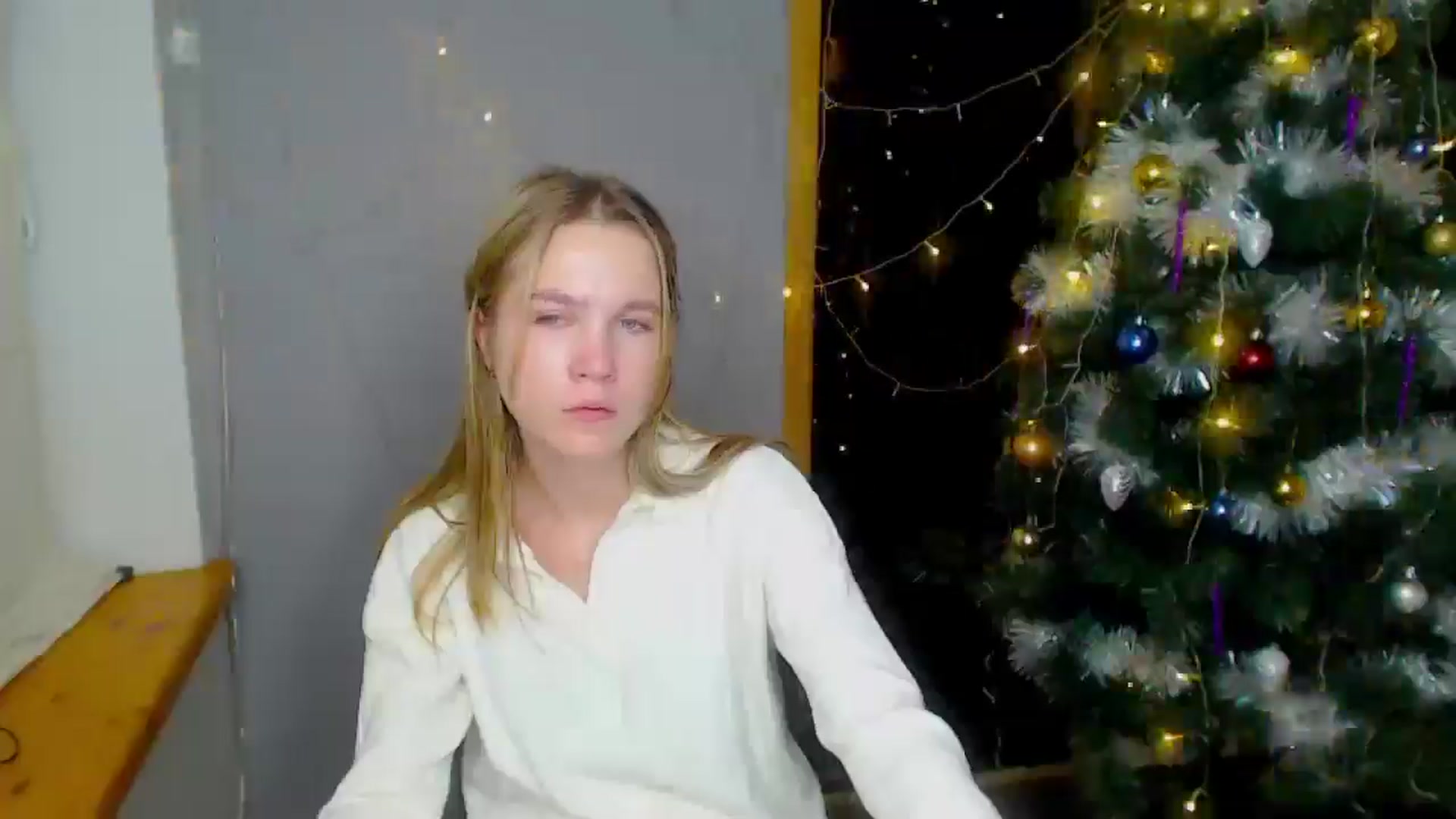 Gallery image thumbnail from Kate_Lewiss's myfreecams stream on, 12/16/2024, 13:15 image 13 of 20