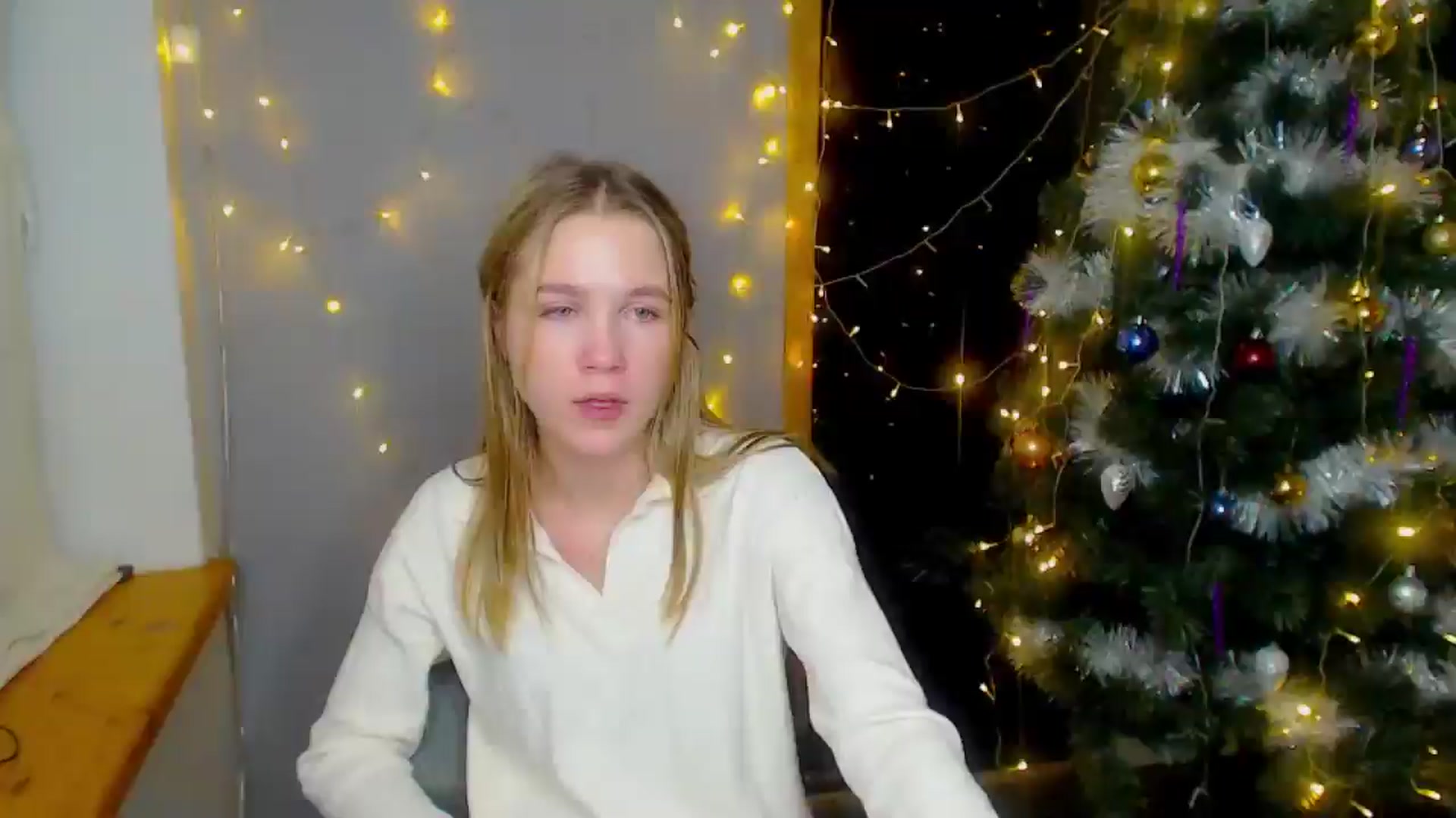 Gallery image thumbnail from Kate_Lewiss's myfreecams stream on, 12/16/2024, 13:15 image 10 of 20