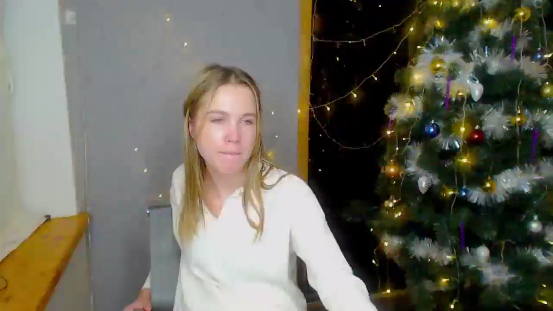 Gallery image thumbnail from Kate_Lewiss's myfreecams stream on, 12/16/2024, 13:15 image 18 of 20