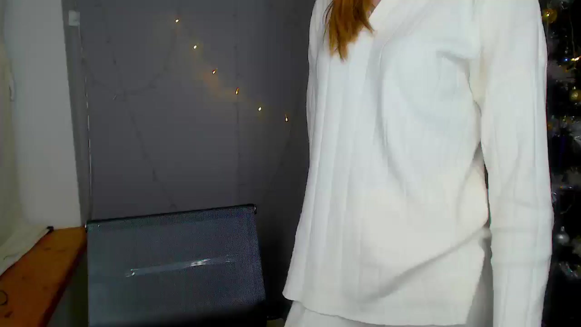 Gallery image thumbnail from Kate_Lewiss's myfreecams stream on, 12/16/2024, 13:55 image 15 of 20