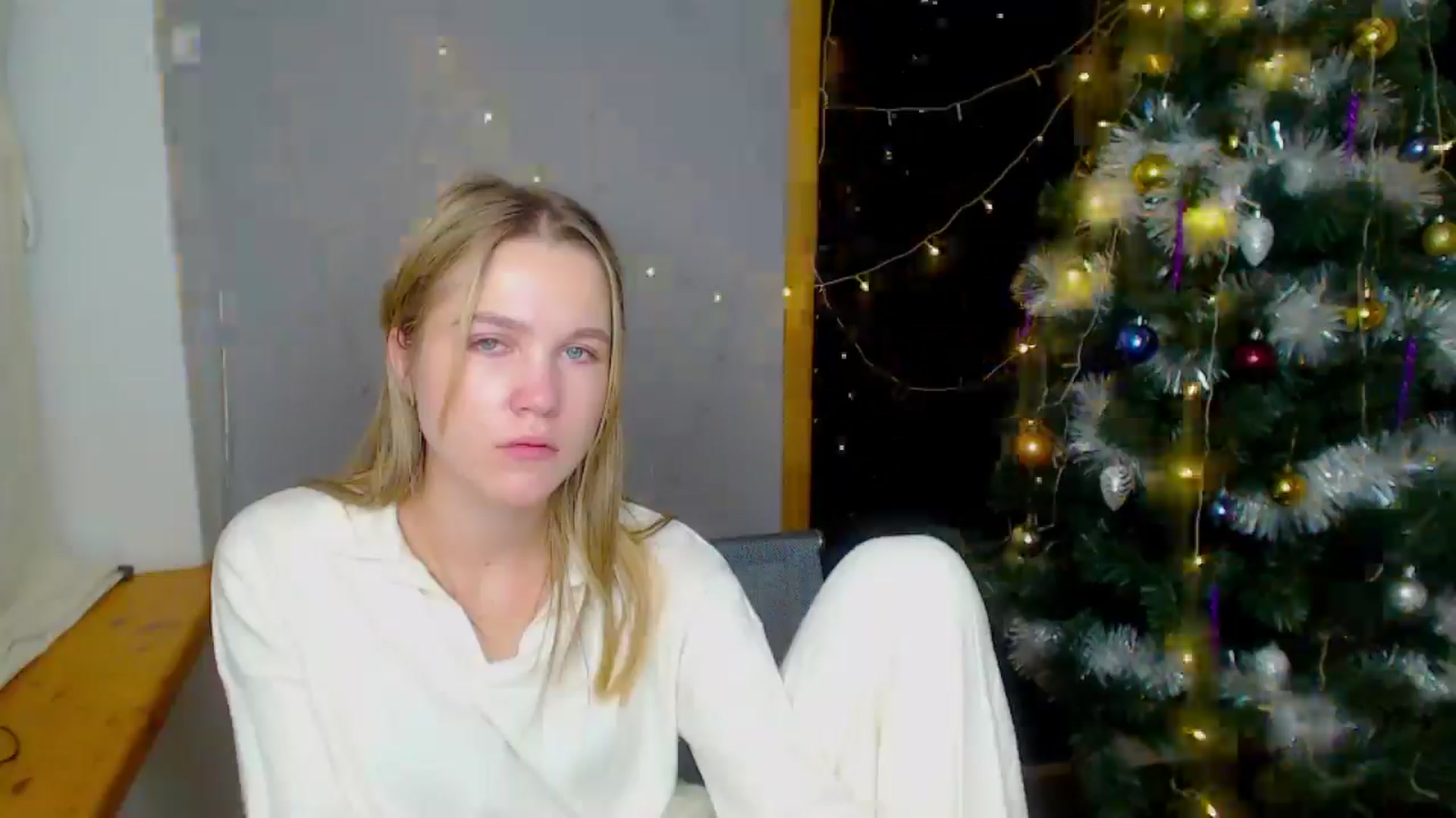 Gallery image thumbnail from Kate_Lewiss's myfreecams stream on, 12/16/2024, 13:55 image 8 of 20