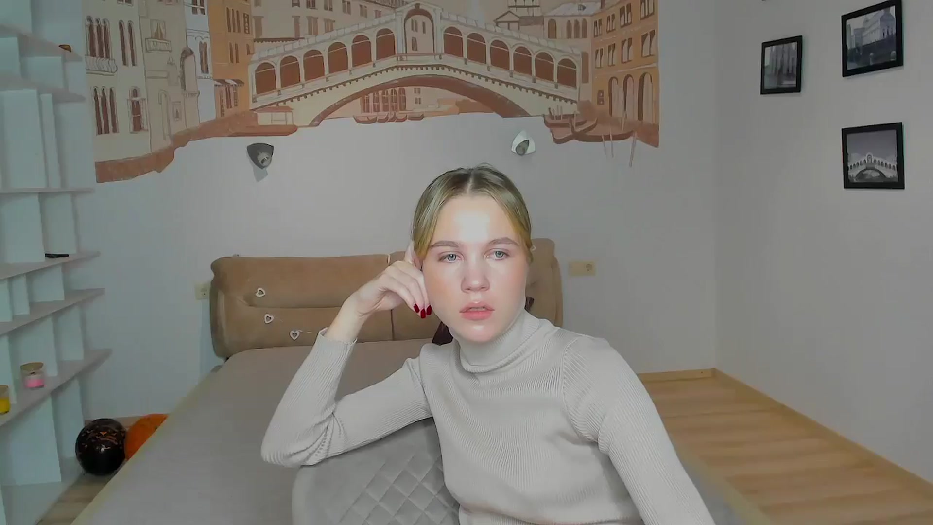 Gallery image thumbnail from Kate_Lewiss's myfreecams stream on, 12/18/2024, 08:32 image 18 of 20