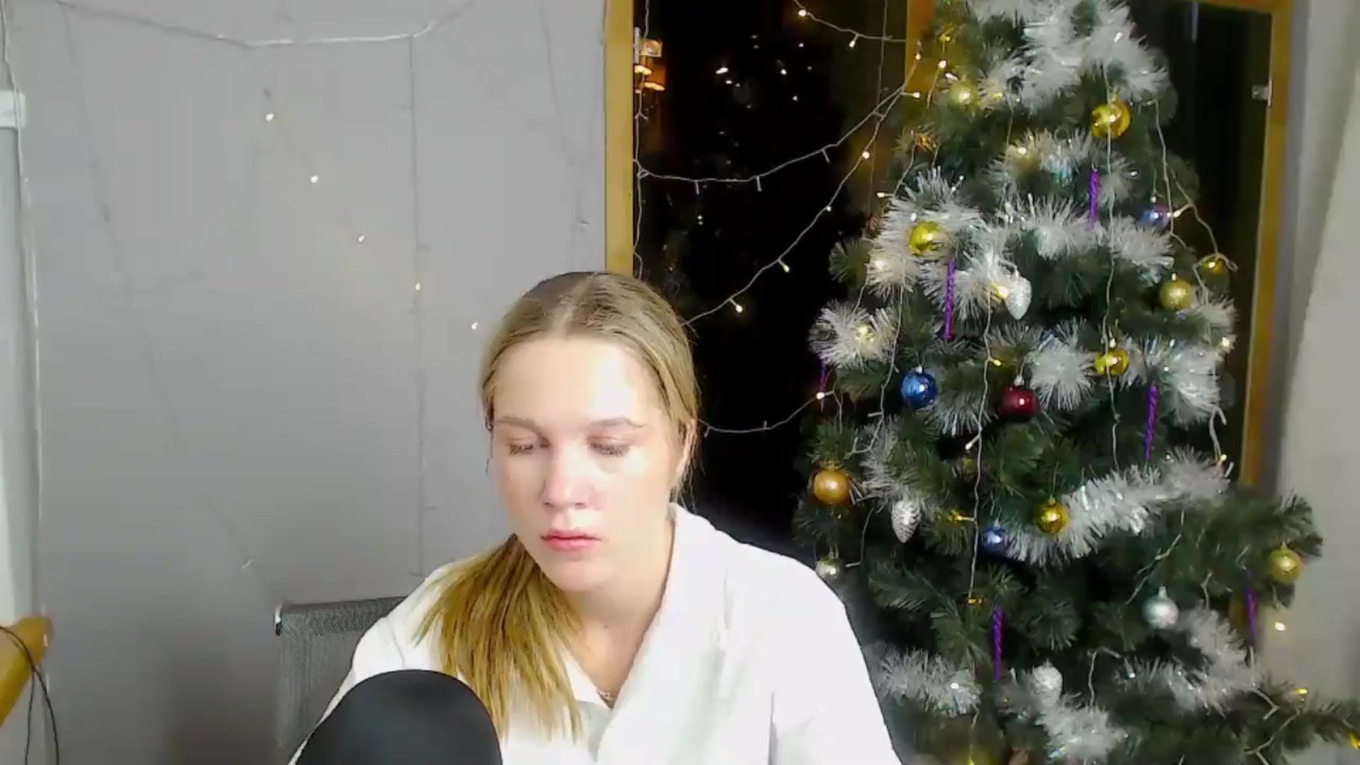 Gallery image thumbnail from Kate_Lewiss's myfreecams stream on, 12/19/2024, 09:23 image 15 of 20