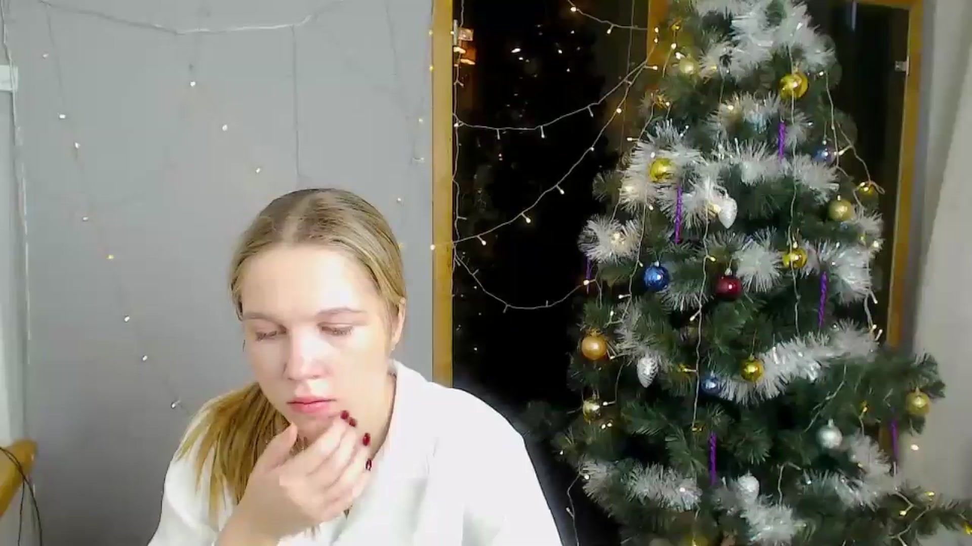 Gallery image thumbnail from Kate_Lewiss's myfreecams stream on, 12/19/2024, 09:23 image 11 of 20