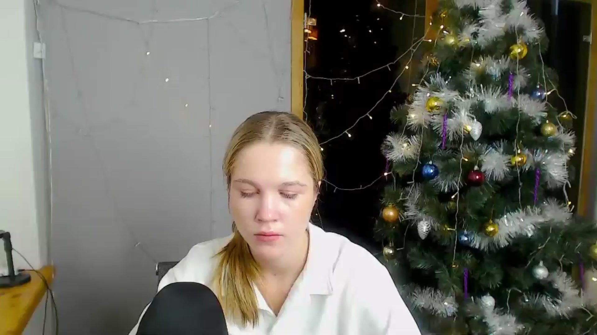 Gallery image thumbnail from Kate_Lewiss's myfreecams stream on, 12/19/2024, 10:53 image 8 of 20