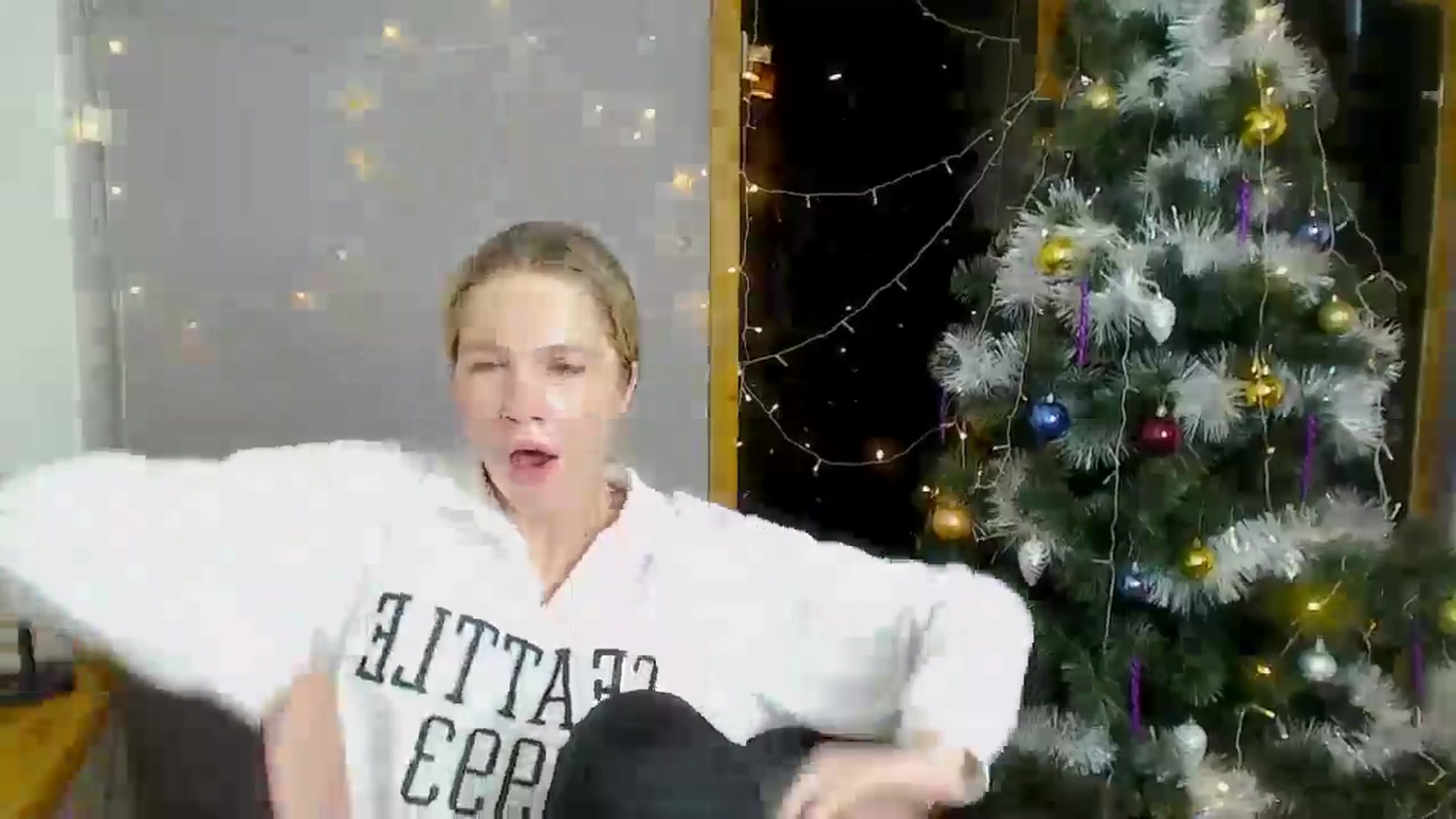 Gallery image thumbnail from Kate_Lewiss's myfreecams stream on, 12/19/2024, 11:29 image 8 of 20