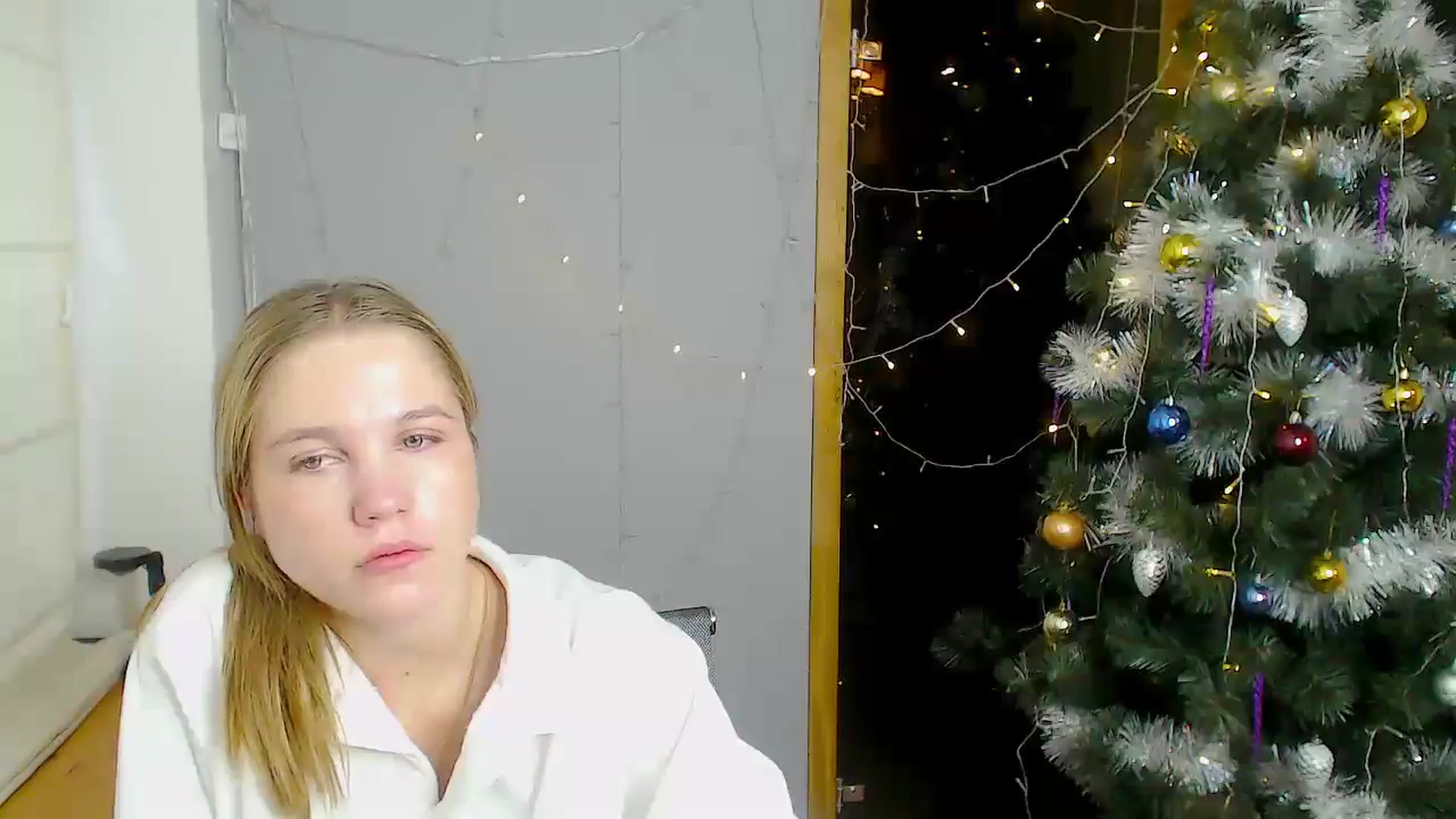 Gallery image thumbnail from Kate_Lewiss's myfreecams stream on, 12/19/2024, 12:01 image 20 of 20