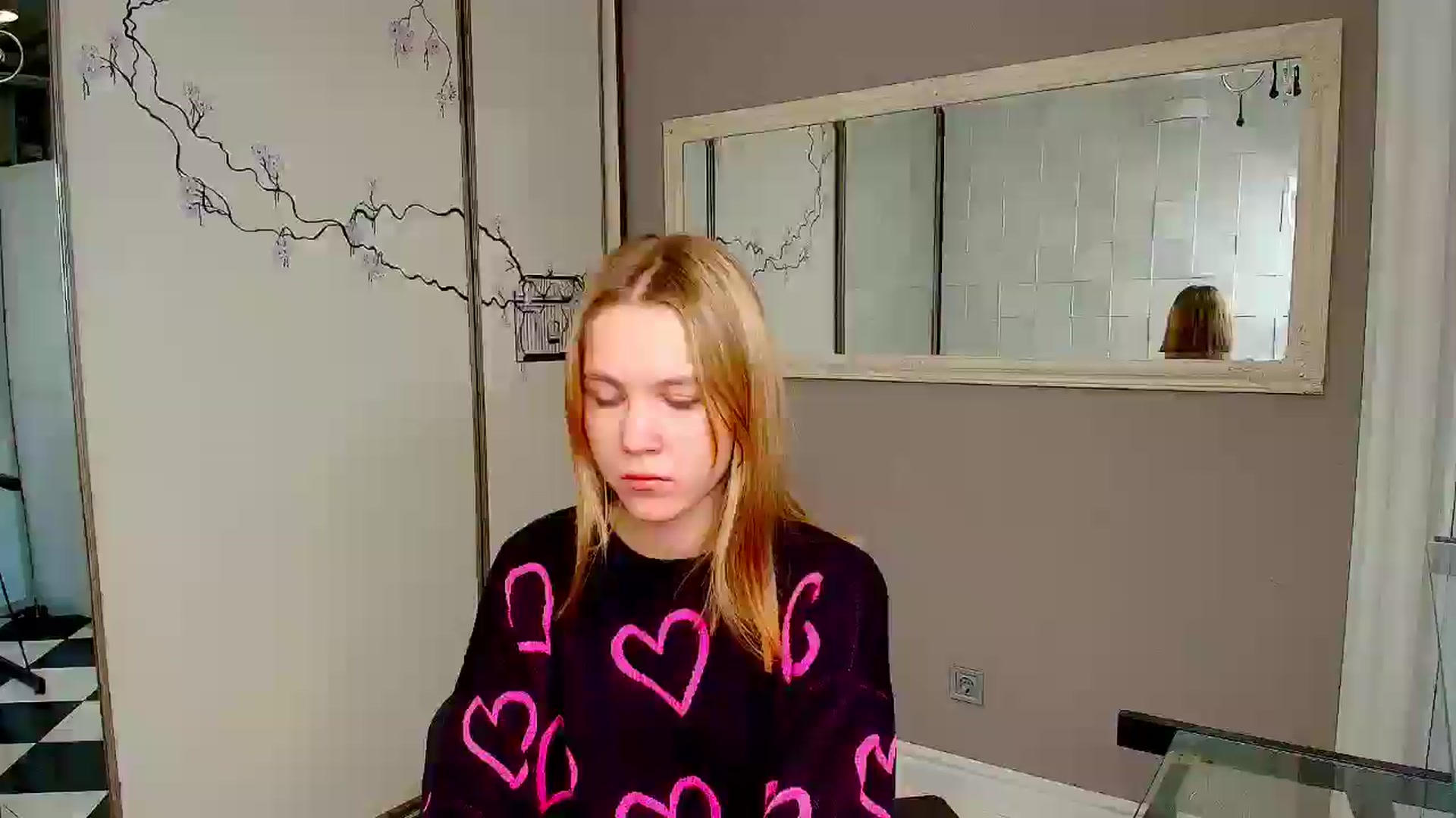 Gallery image thumbnail from Kate_Lewiss's myfreecams stream on, 12/23/2024, 07:18 image 13 of 20