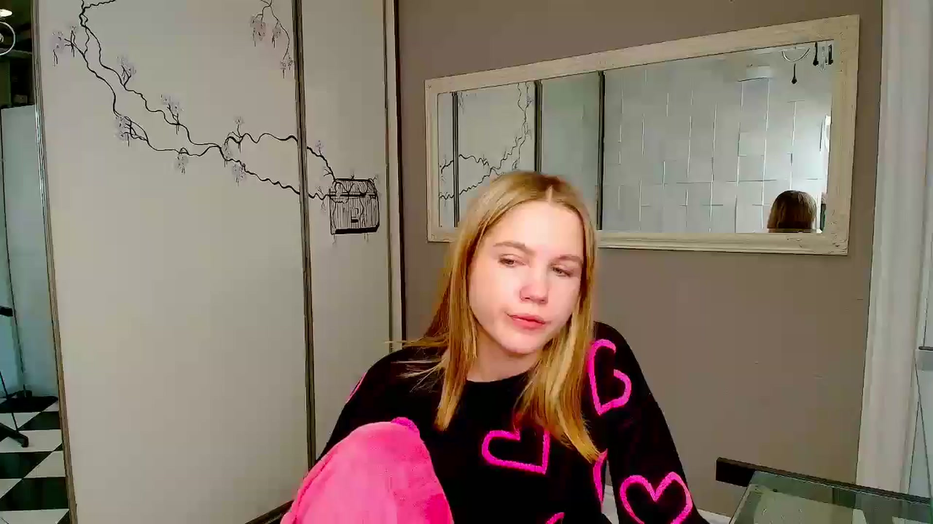 Gallery image thumbnail from Kate_Lewiss's myfreecams stream on, 12/23/2024, 09:27 image 6 of 20