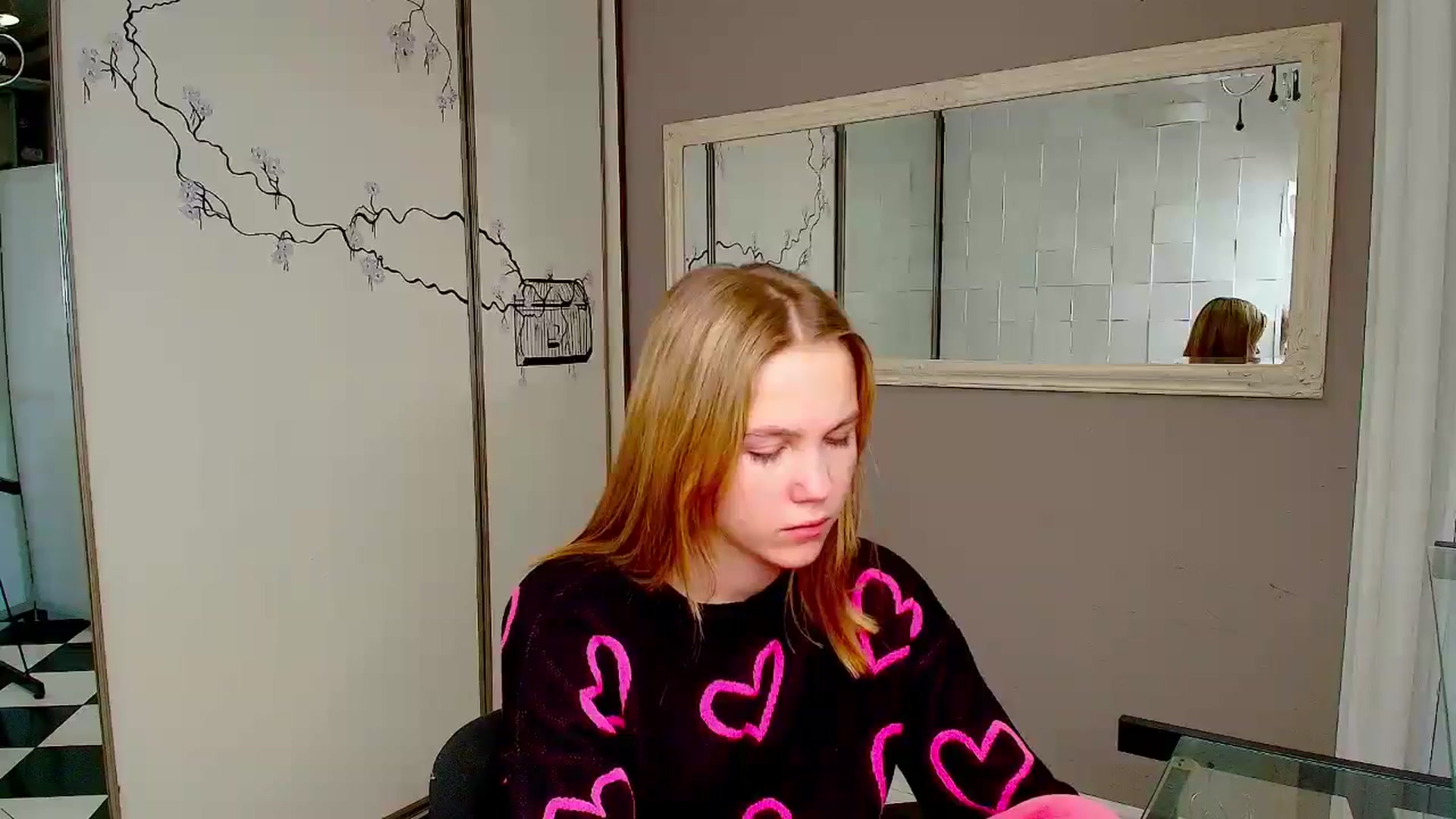 Gallery image thumbnail from Kate_Lewiss's myfreecams stream on, 12/23/2024, 10:49 image 13 of 20