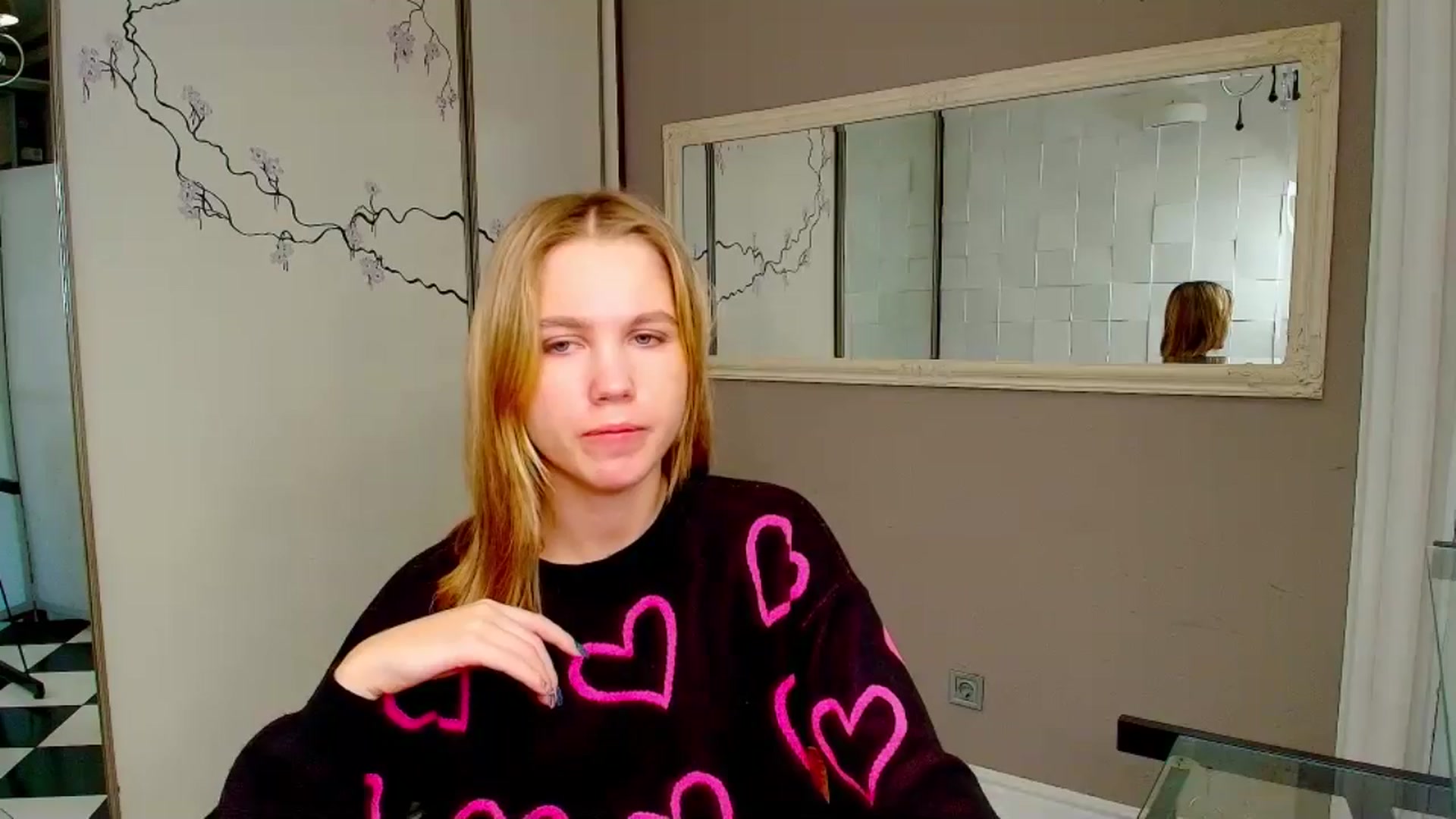 Gallery image thumbnail from Kate_Lewiss's myfreecams stream on, 12/23/2024, 10:49 image 5 of 20