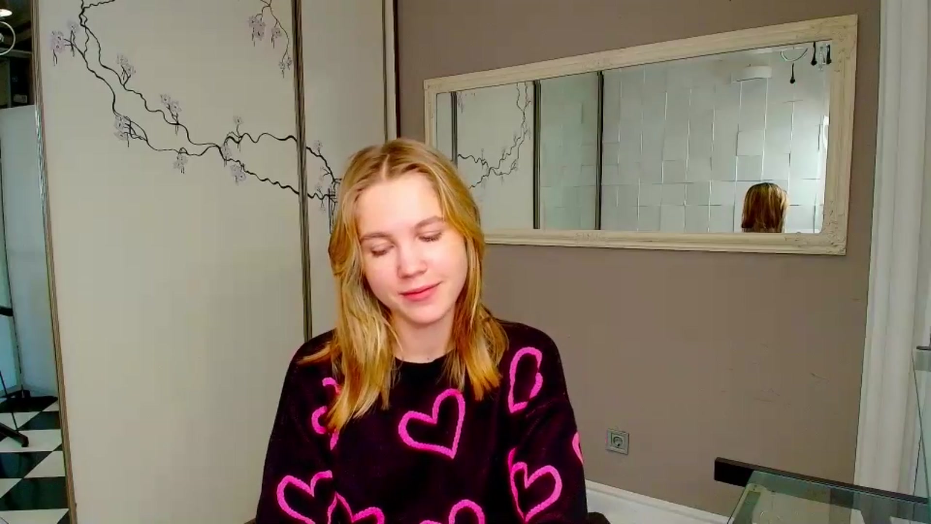 Gallery image thumbnail from Kate_Lewiss's myfreecams stream on, 12/23/2024, 10:49 image 4 of 20