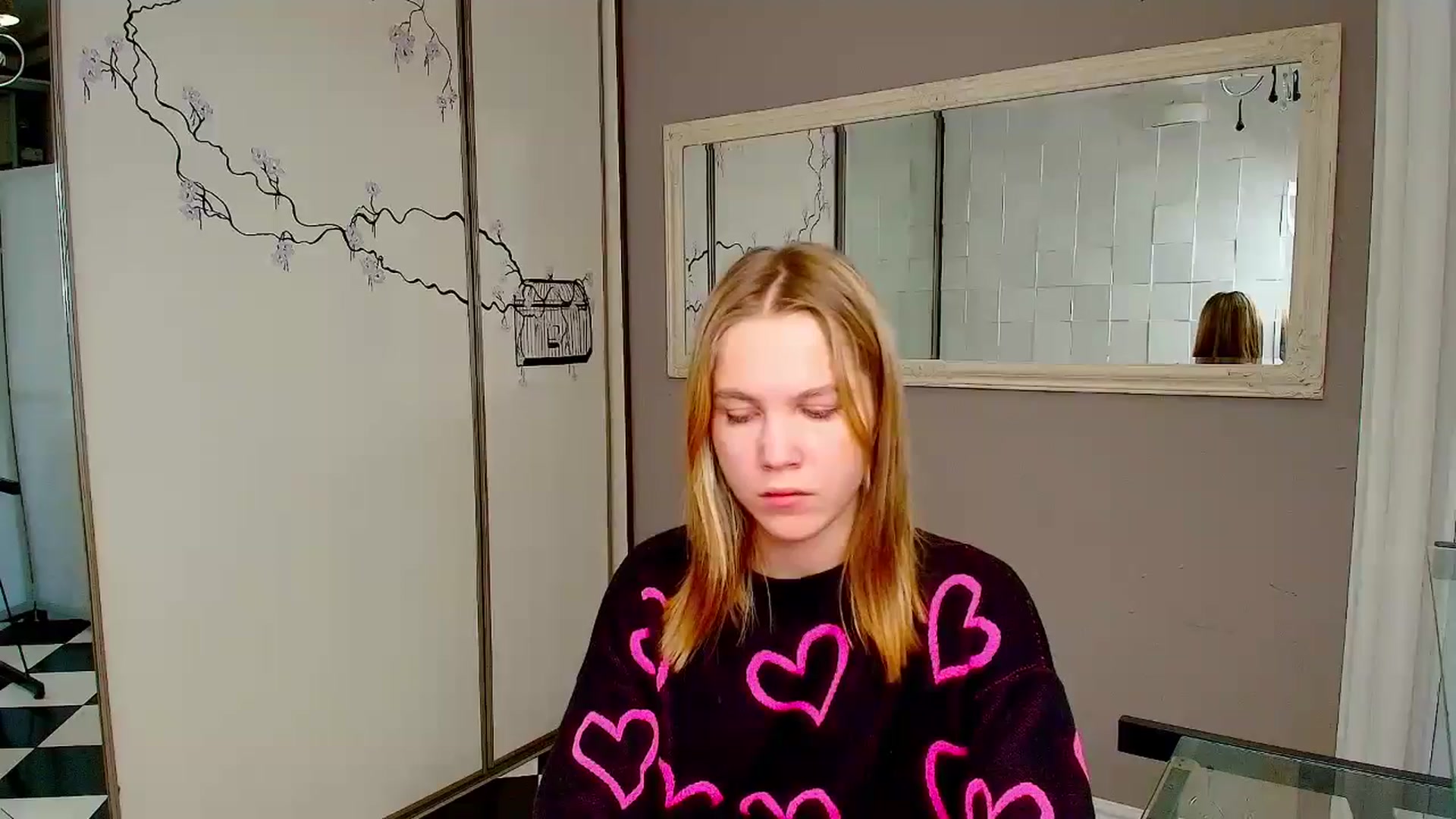 Gallery image thumbnail from Kate_Lewiss's myfreecams stream on, 12/23/2024, 11:05 image 4 of 20