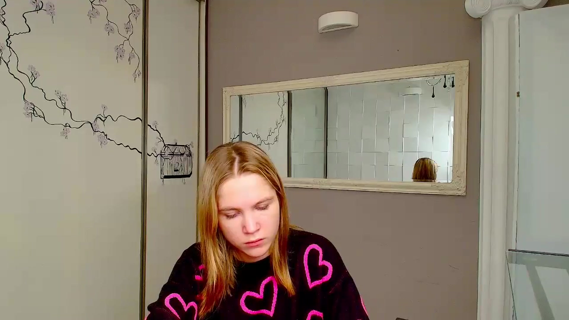 Gallery image thumbnail from Kate_Lewiss's myfreecams stream on, 12/23/2024, 11:53 image 10 of 20