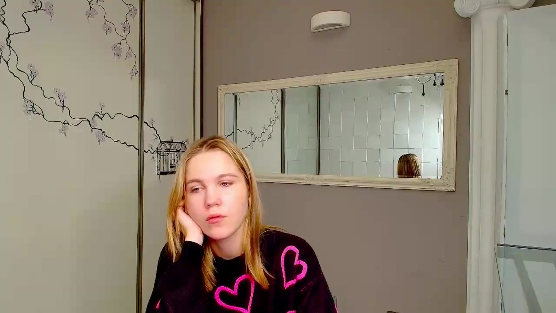 Gallery image thumbnail from Kate_Lewiss's myfreecams stream on, 12/23/2024, 11:53 image 13 of 20
