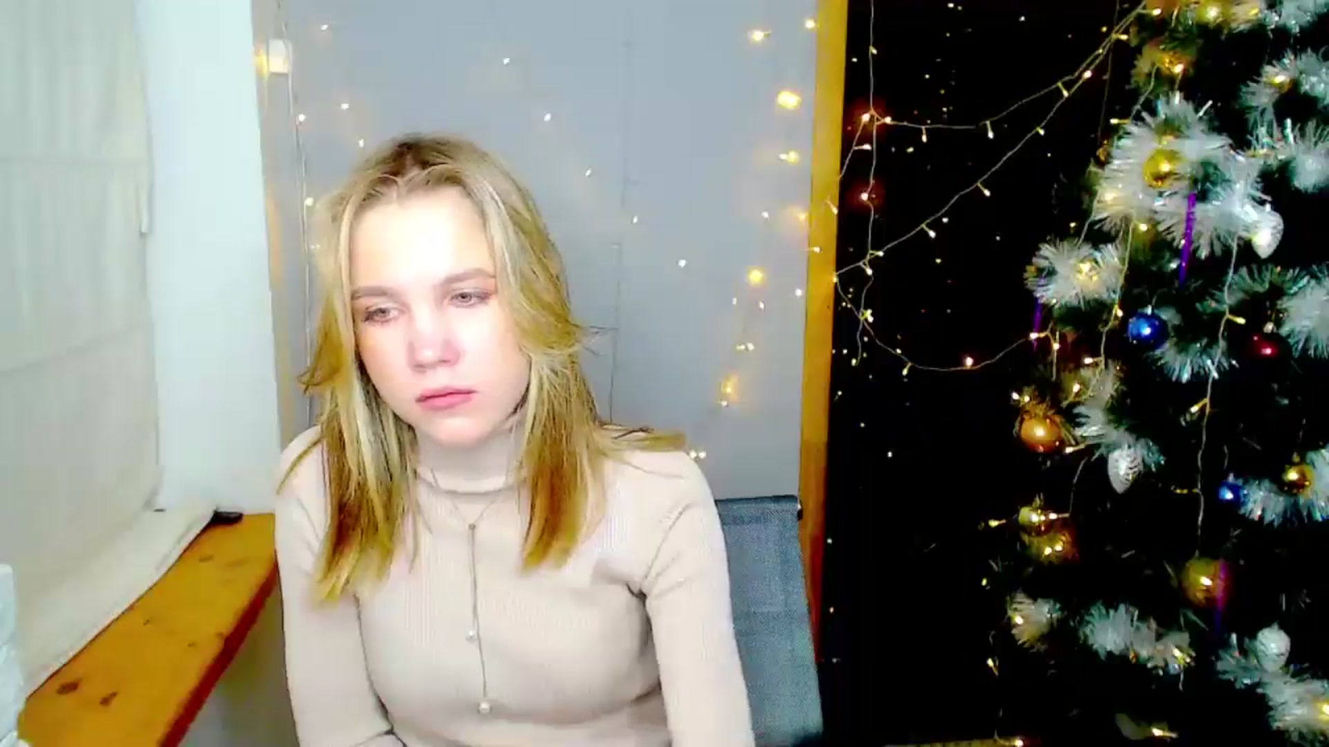 Gallery image thumbnail from Kate_Lewiss's myfreecams stream on, 12/25/2024, 14:10 image 7 of 20