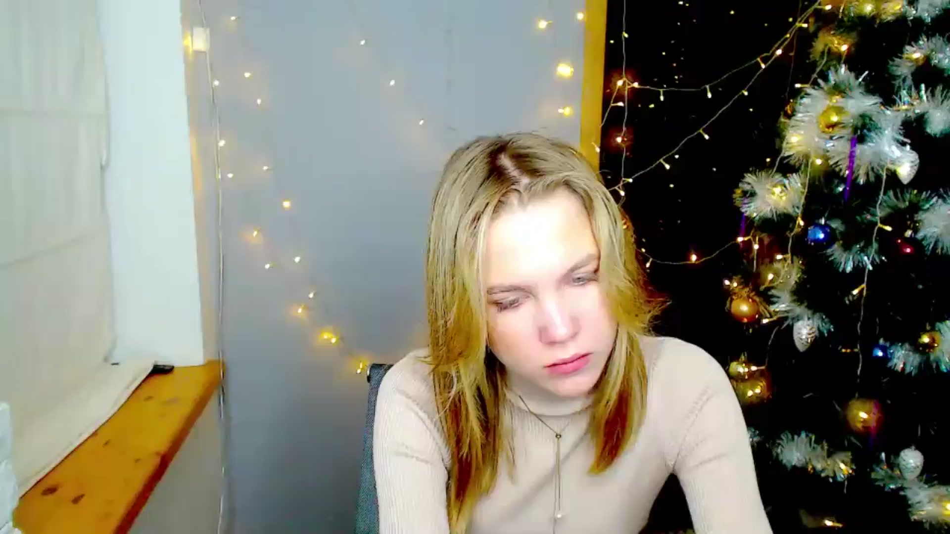 Gallery image thumbnail from Kate_Lewiss's myfreecams stream on, 12/25/2024, 14:10 image 3 of 20