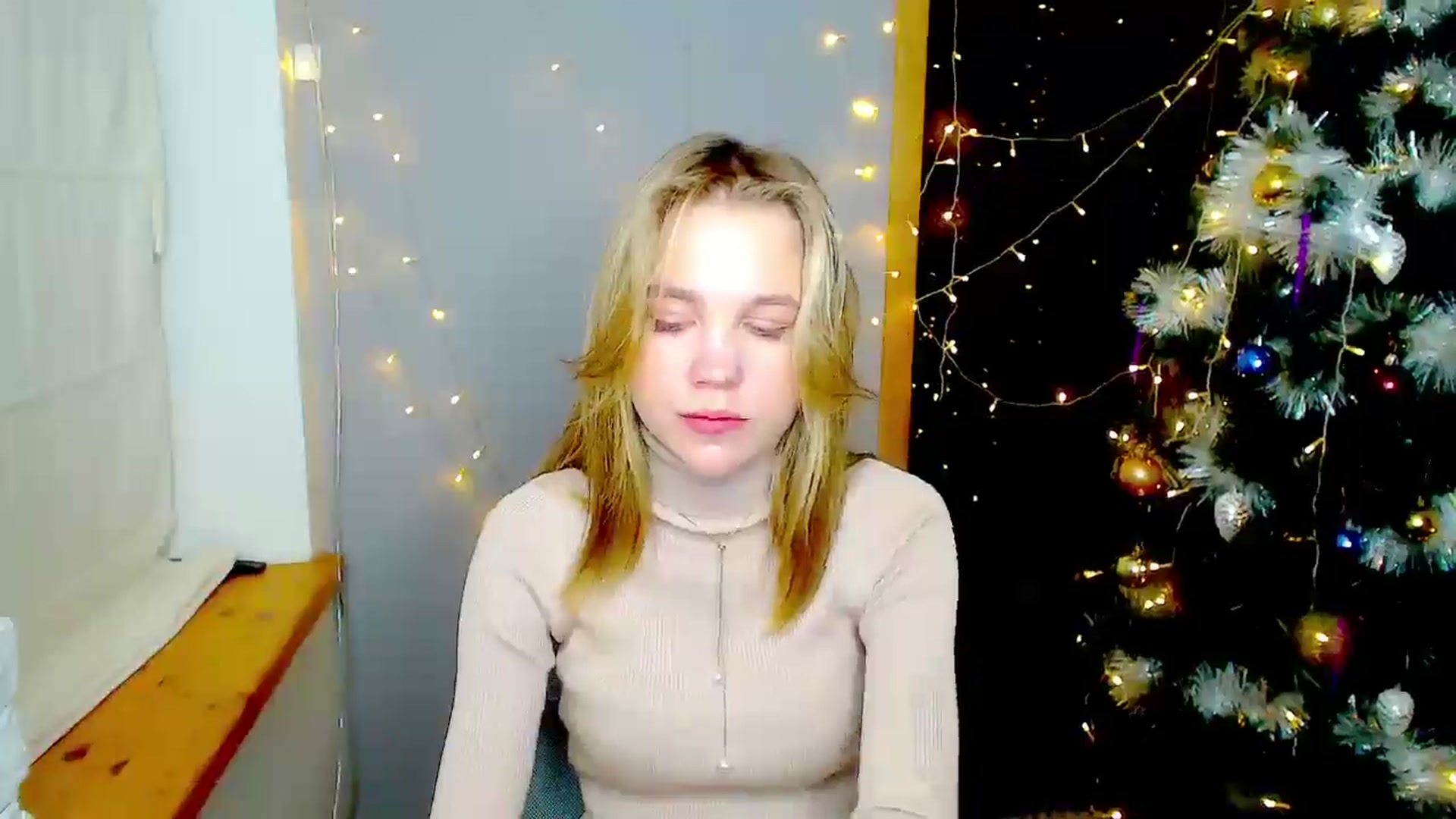 Gallery image thumbnail from Kate_Lewiss's myfreecams stream on, 12/25/2024, 14:10 image 17 of 20