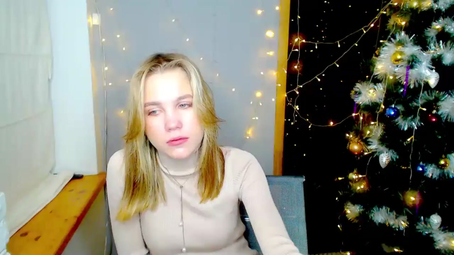 Gallery image thumbnail from Kate_Lewiss's myfreecams stream on, 12/25/2024, 14:10 image 6 of 20