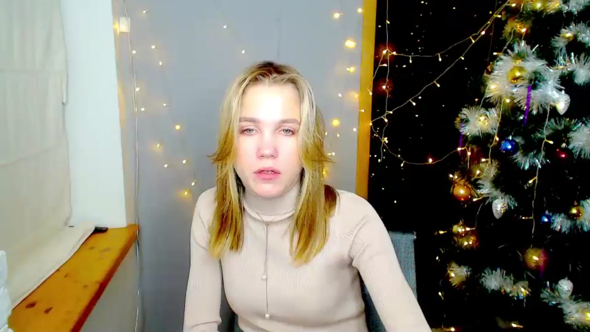 Gallery image thumbnail from Kate_Lewiss's myfreecams stream on, 12/25/2024, 15:29 image 10 of 20