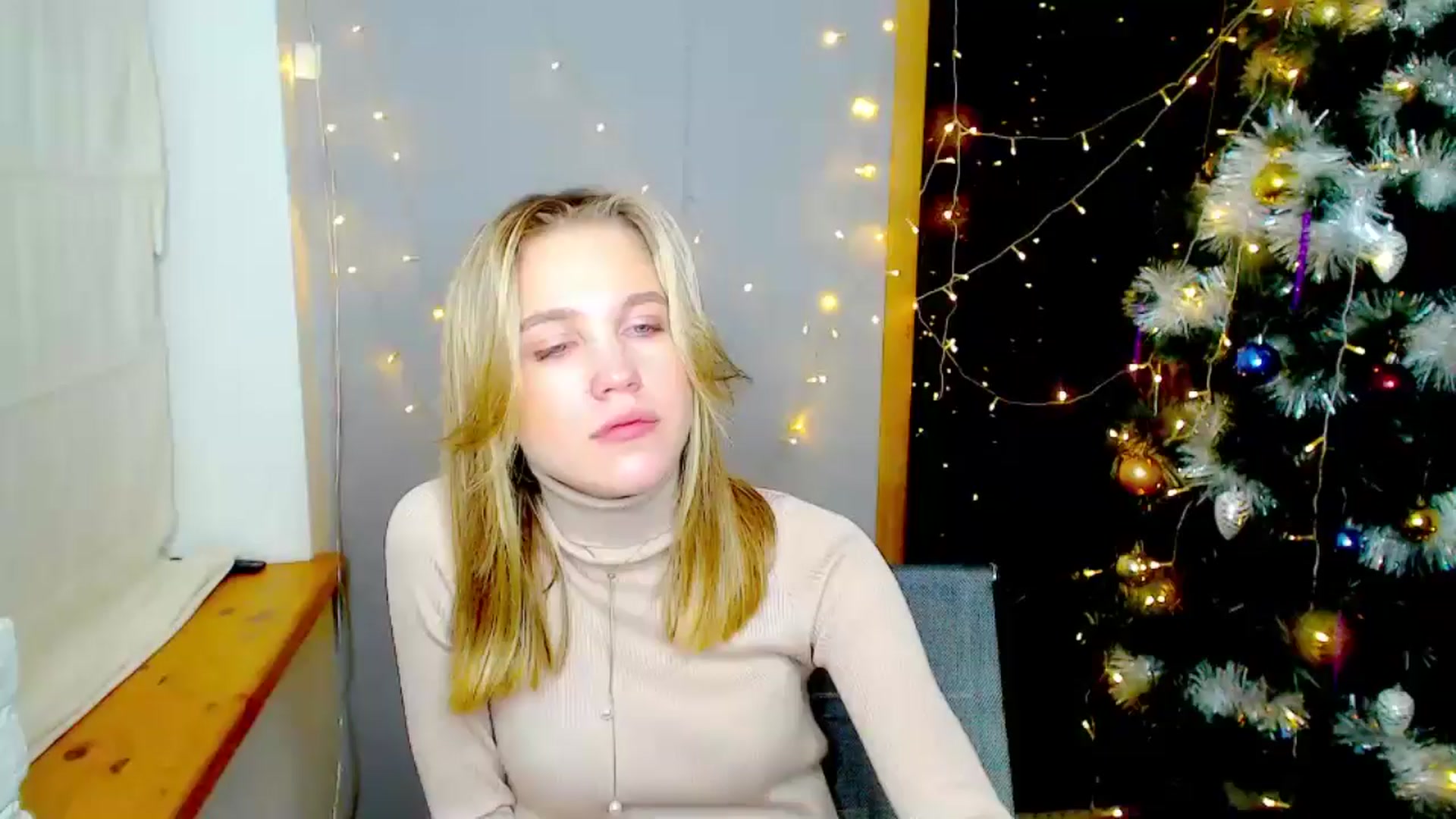 Gallery image thumbnail from Kate_Lewiss's myfreecams stream on, 12/25/2024, 15:29 image 4 of 20