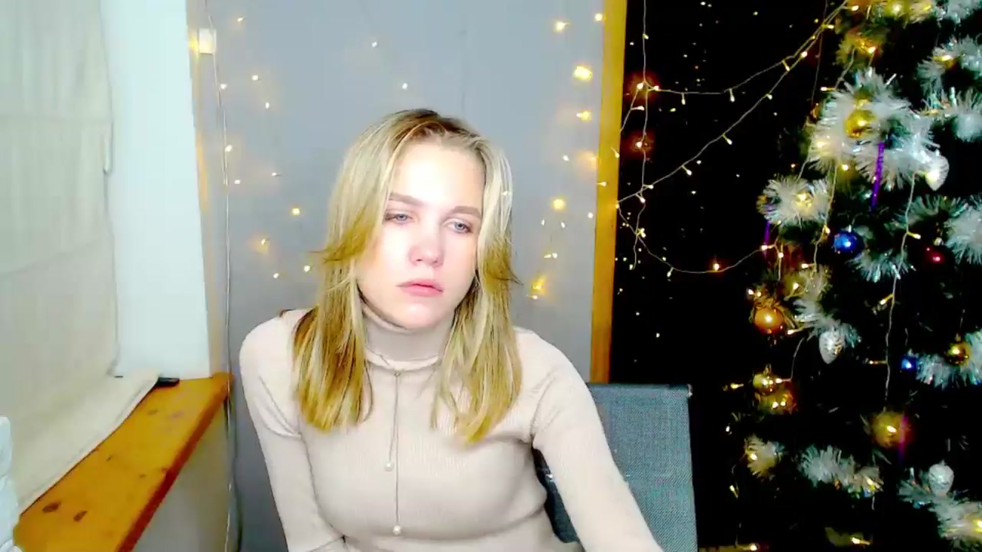 Gallery image thumbnail from Kate_Lewiss's myfreecams stream on, 12/25/2024, 15:29 image 7 of 20