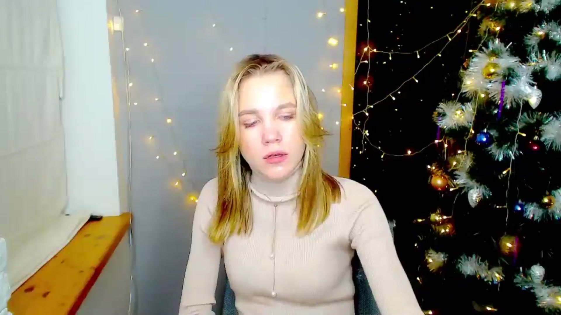 Gallery image thumbnail from Kate_Lewiss's myfreecams stream on, 12/25/2024, 15:29 image 9 of 20