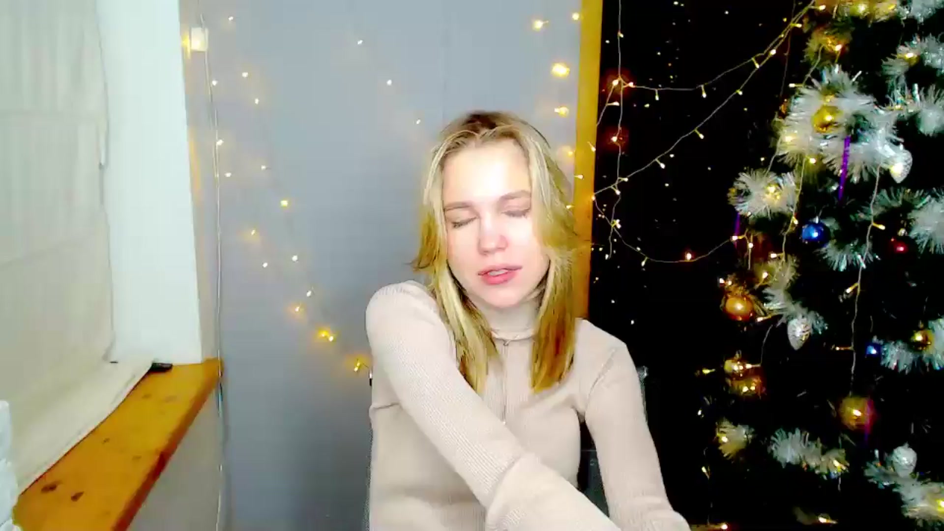 Gallery image thumbnail from Kate_Lewiss's myfreecams stream on, 12/25/2024, 15:29 image 3 of 20