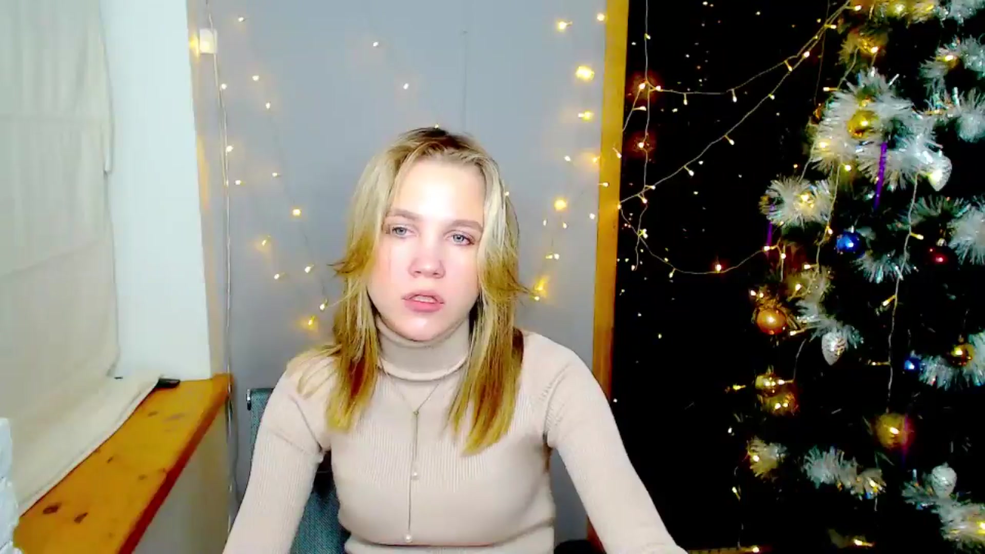 Gallery image thumbnail from Kate_Lewiss's myfreecams stream on, 12/25/2024, 16:33 image 4 of 20