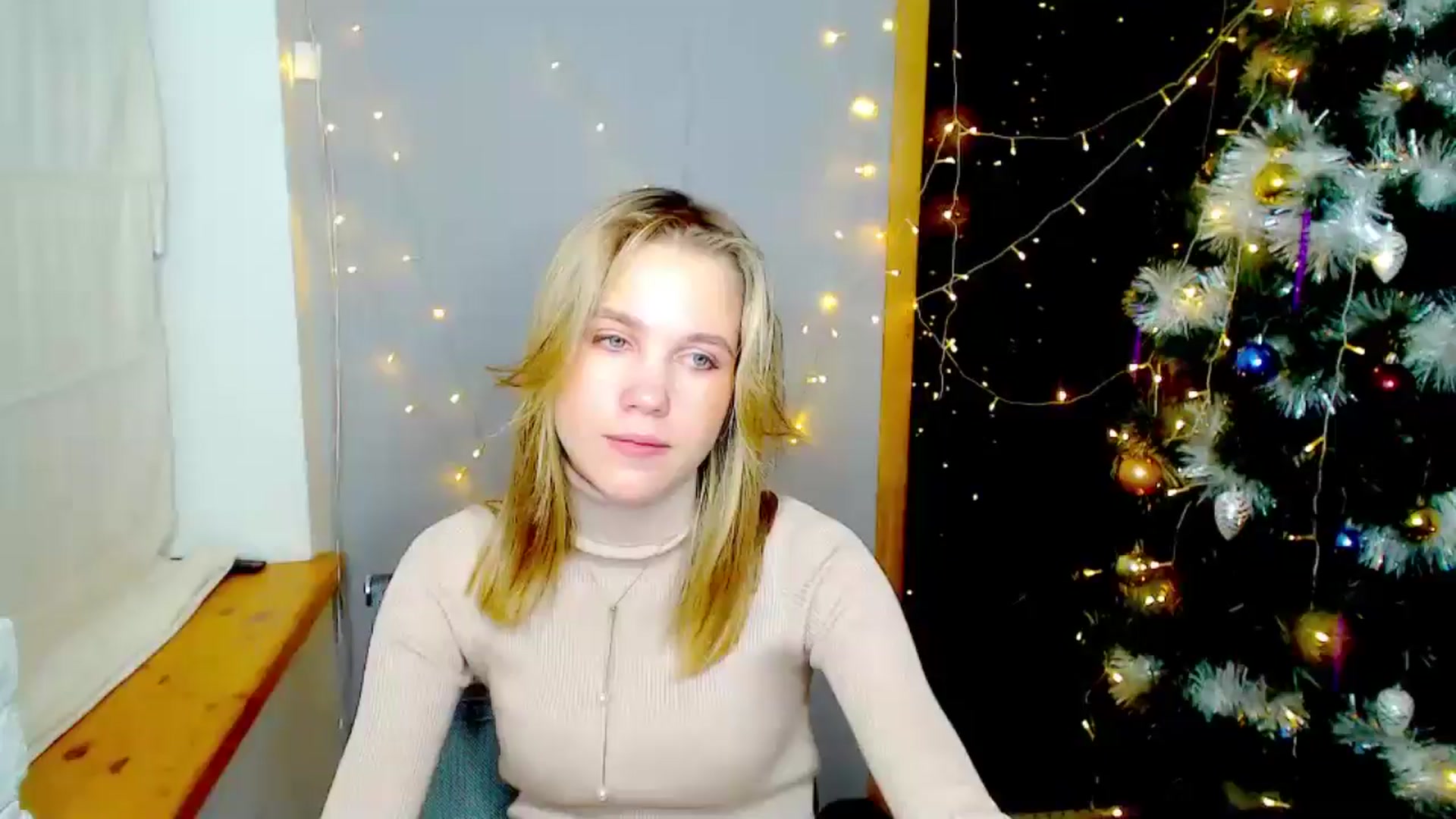 Gallery image thumbnail from Kate_Lewiss's myfreecams stream on, 12/25/2024, 16:33 image 8 of 20