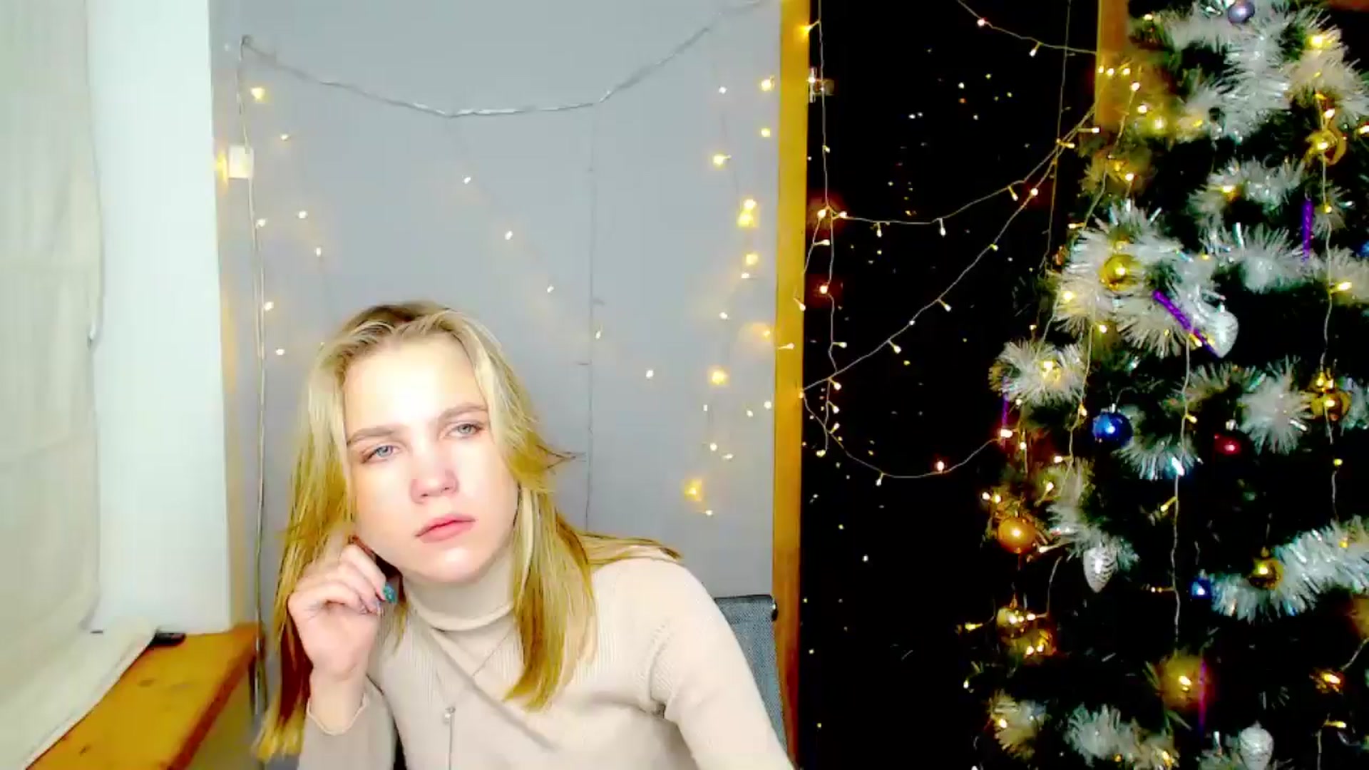 Gallery image thumbnail from Kate_Lewiss's myfreecams stream on, 12/25/2024, 17:50 image 5 of 20
