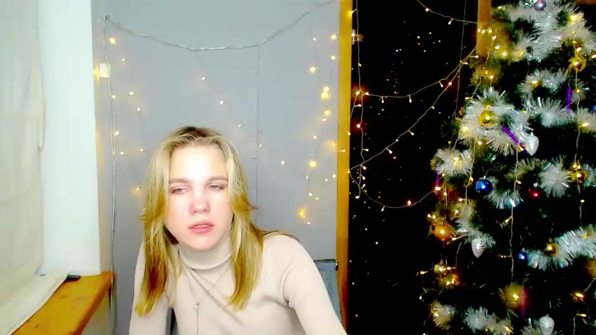 Gallery image thumbnail from Kate_Lewiss's myfreecams stream on, 12/25/2024, 17:50 image 1 of 20