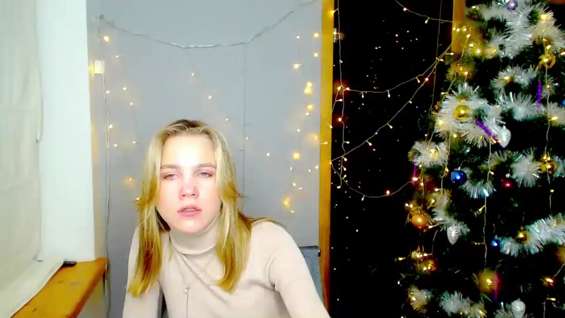 Gallery image thumbnail from Kate_Lewiss's myfreecams stream on, 12/25/2024, 17:50 image 2 of 20