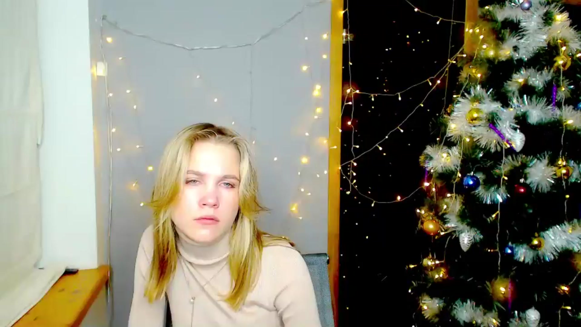 Gallery image thumbnail from Kate_Lewiss's myfreecams stream on, 12/25/2024, 17:50 image 4 of 20