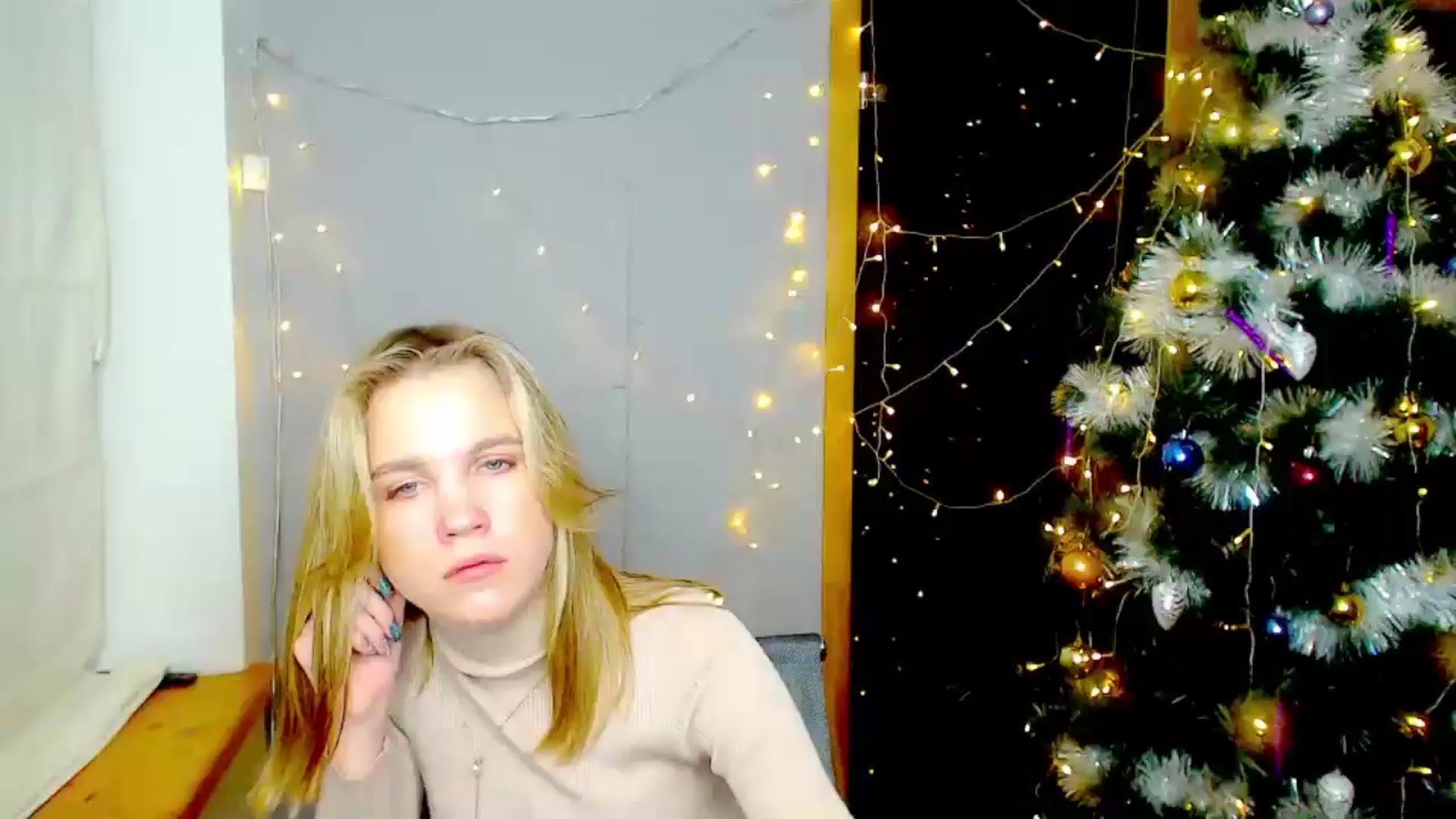 Gallery image thumbnail from Kate_Lewiss's myfreecams stream on, 12/25/2024, 17:50 image 6 of 20