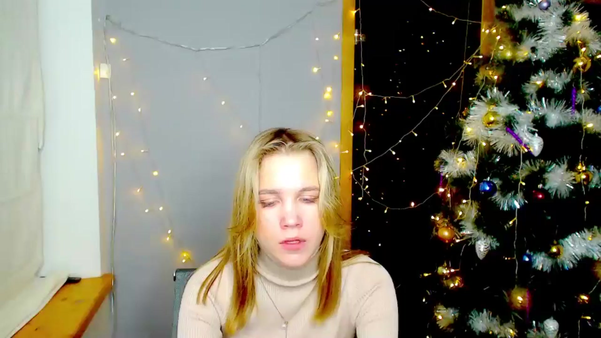Gallery image thumbnail from Kate_Lewiss's myfreecams stream on, 12/25/2024, 17:50 image 11 of 20