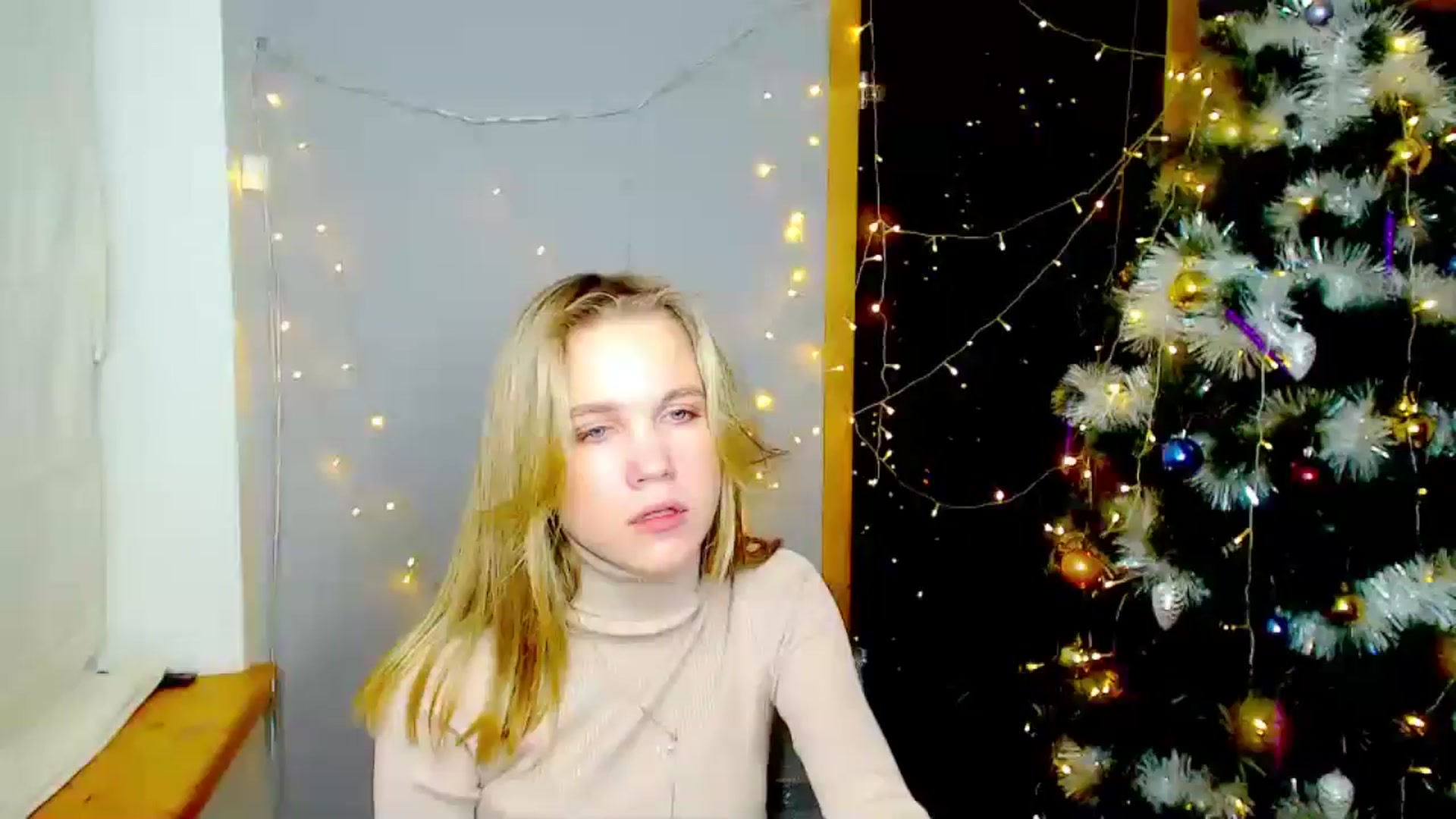 Gallery image thumbnail from Kate_Lewiss's myfreecams stream on, 12/25/2024, 18:03 image 10 of 20
