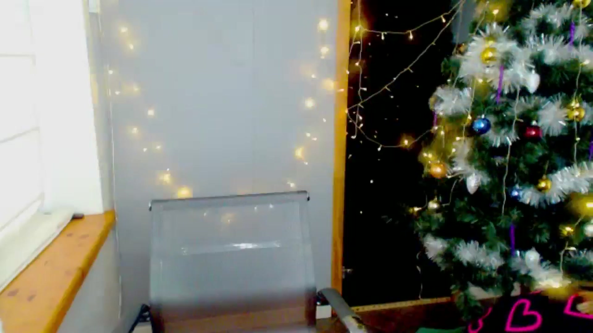 Gallery image thumbnail from Kate_Lewiss's myfreecams stream on, 12/27/2024, 10:03 image 6 of 20