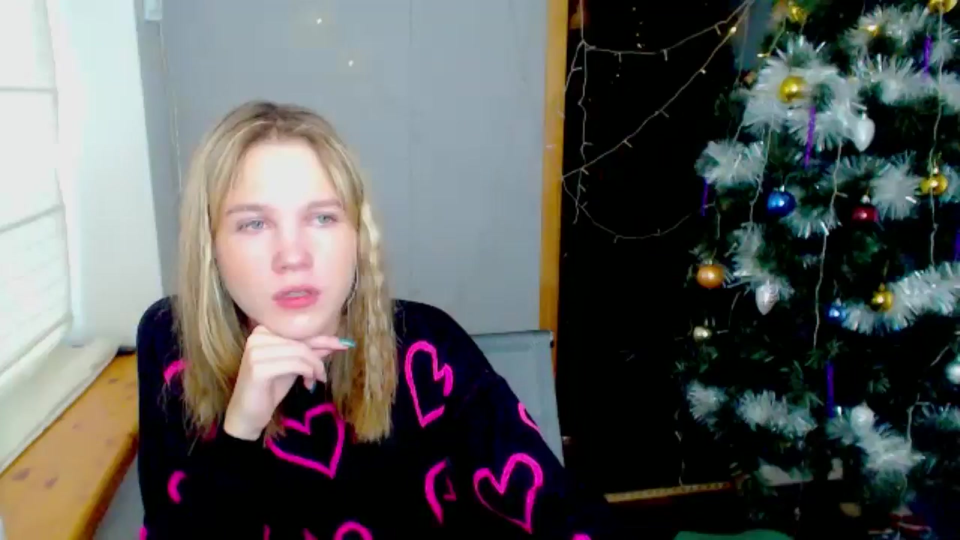 Gallery image thumbnail from Kate_Lewiss's myfreecams stream on, 12/27/2024, 10:03 image 3 of 20